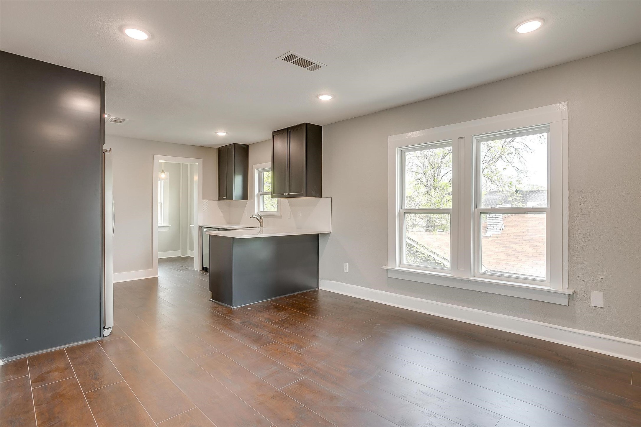 2932 Travis Avenue Fort Worth TX 76110