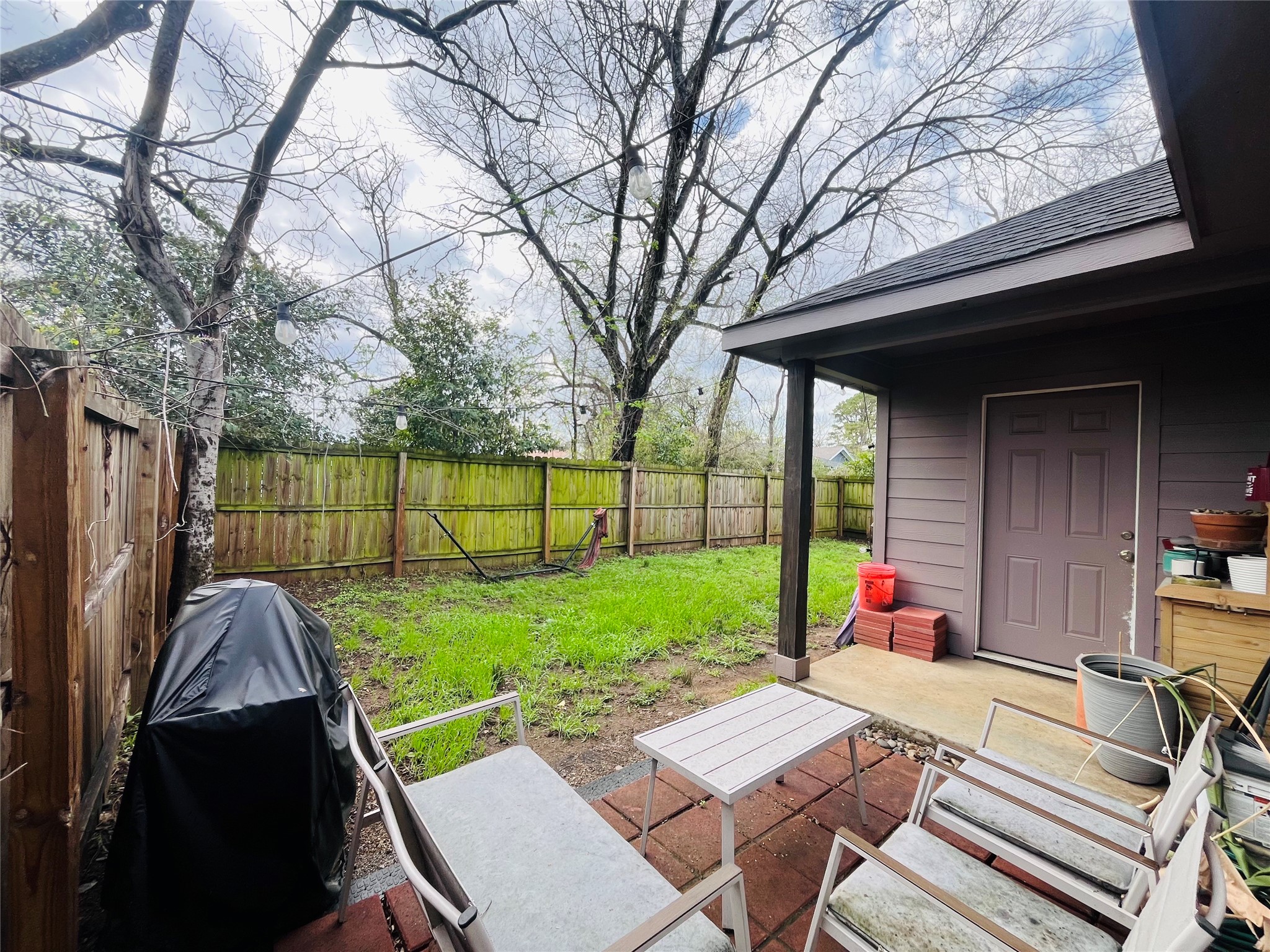 2840 Oakdale Dallas TX 75215