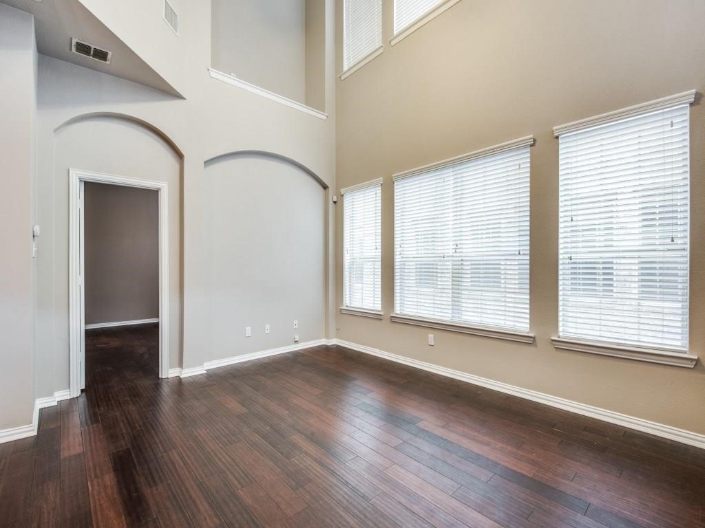 1940 Loma Linda Drive Irving TX 75063