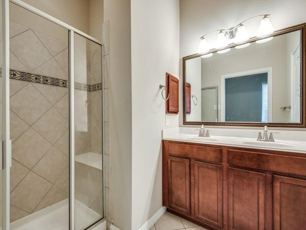 1940 Loma Linda Drive Irving TX 75063