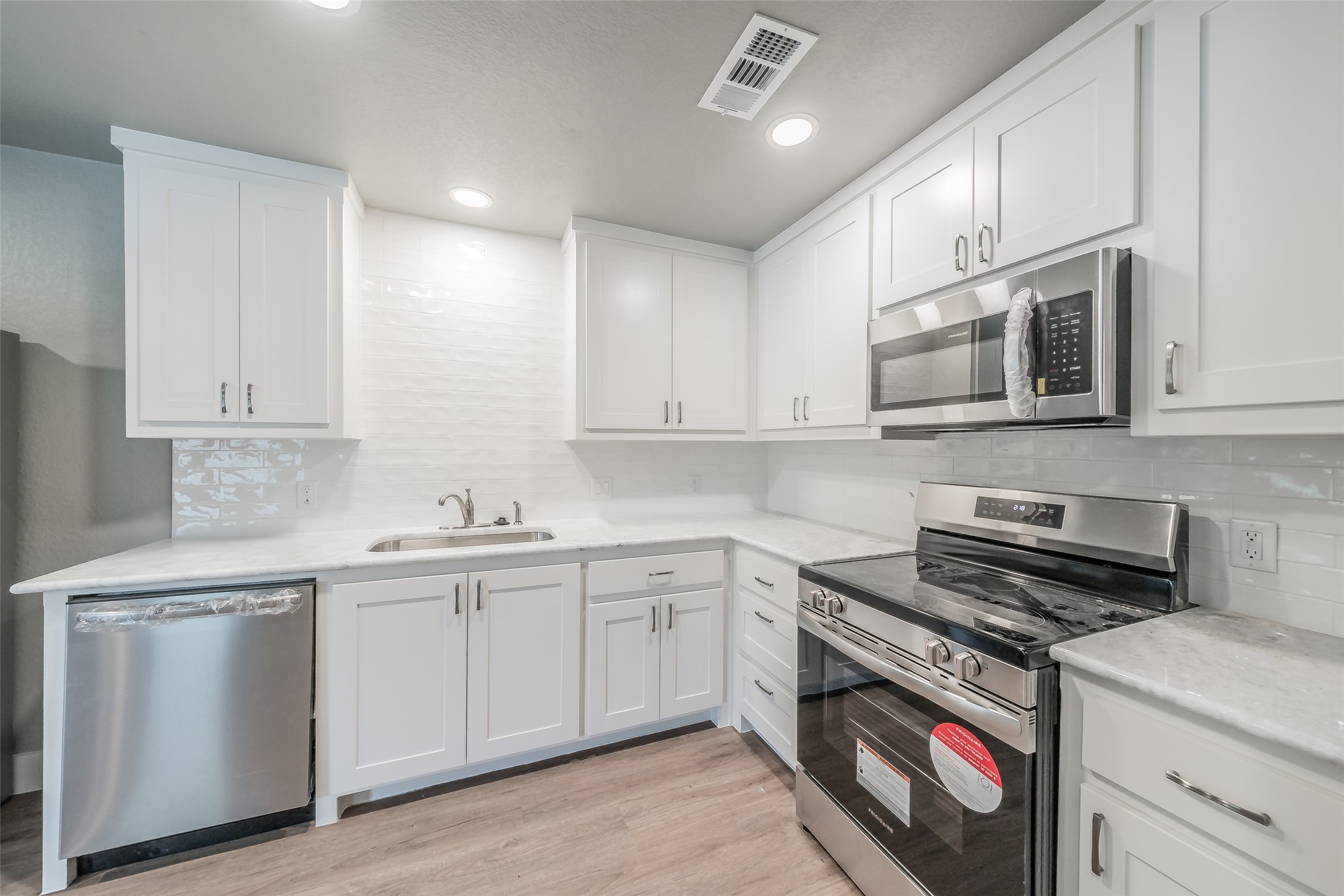 7504 Hanover North Richland Hills TX 76182