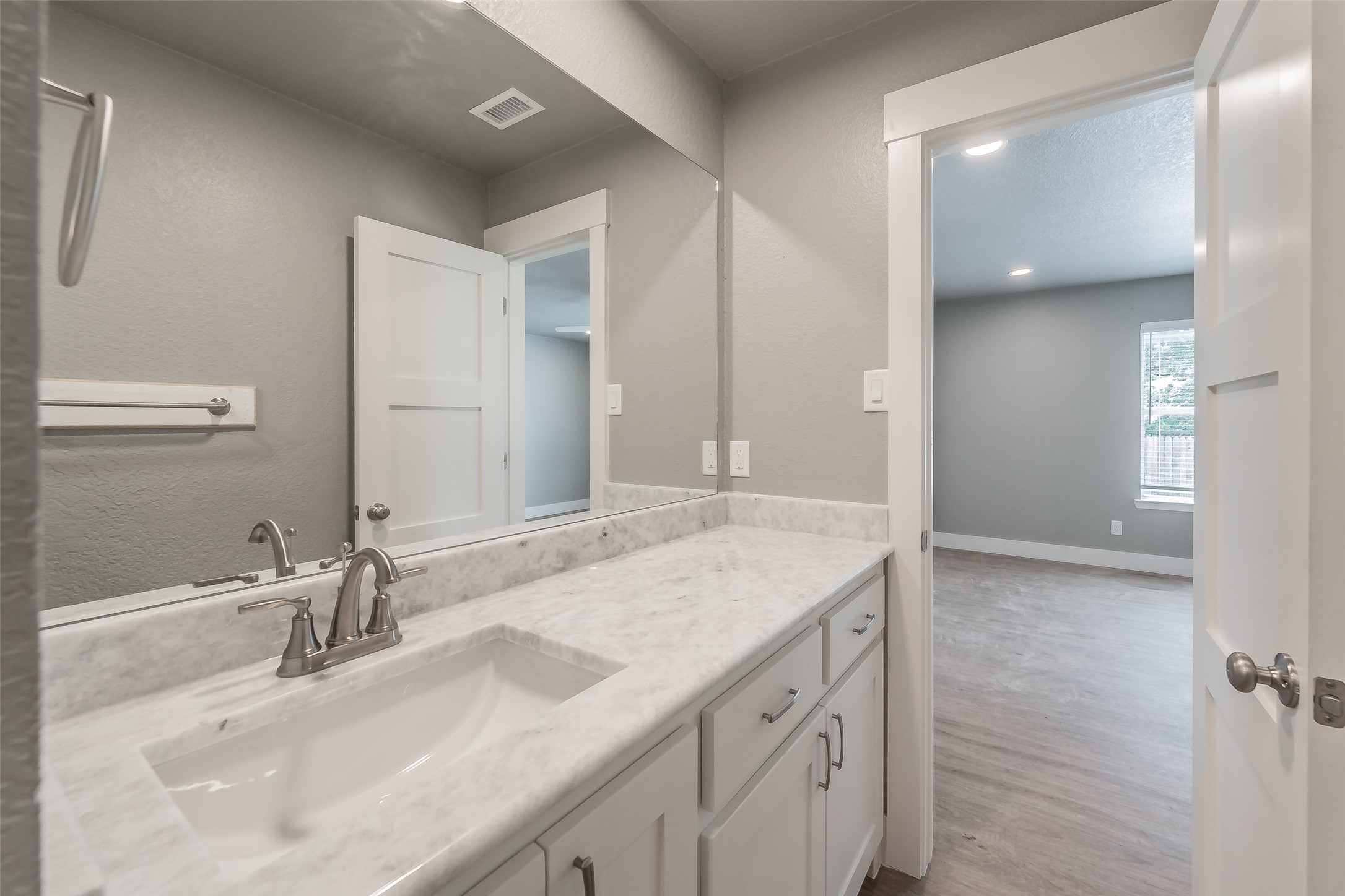 7504 Hanover North Richland Hills TX 76182