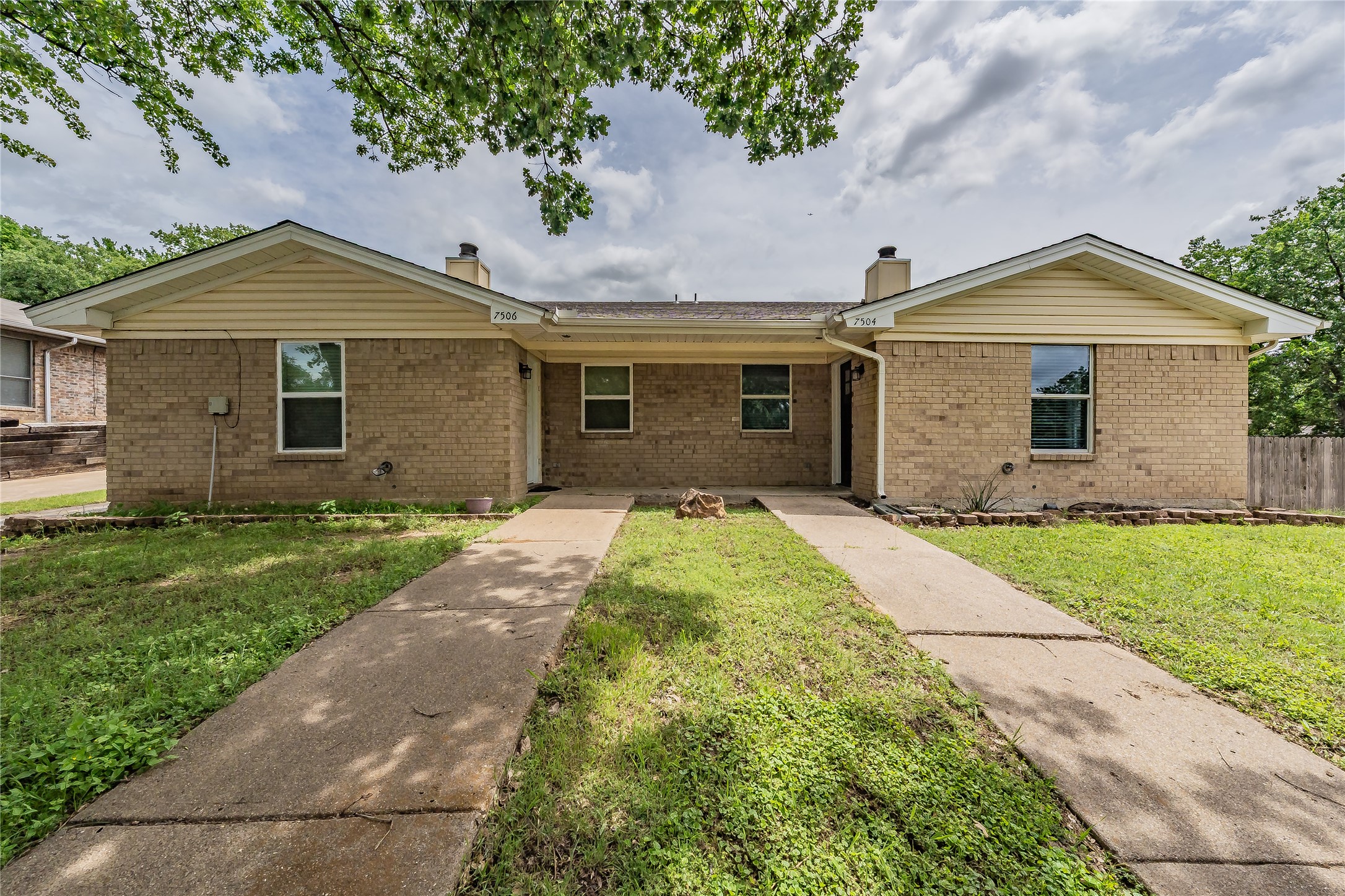 7504 Hanover North Richland Hills TX 76182