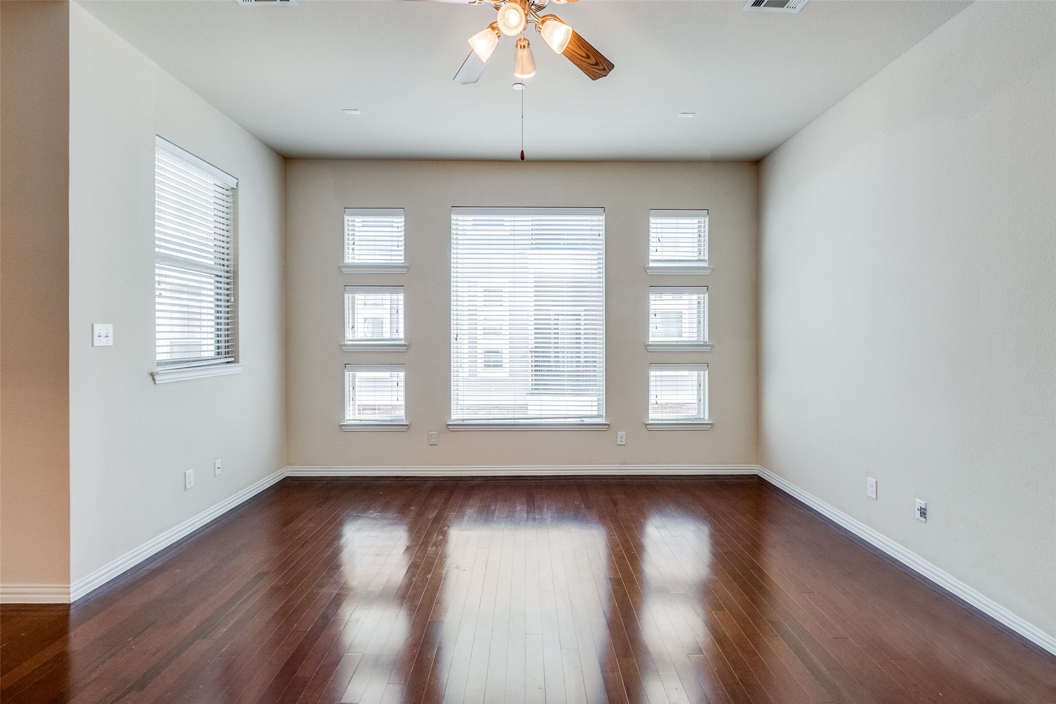 2326 Stutz Drive Dallas TX 75235