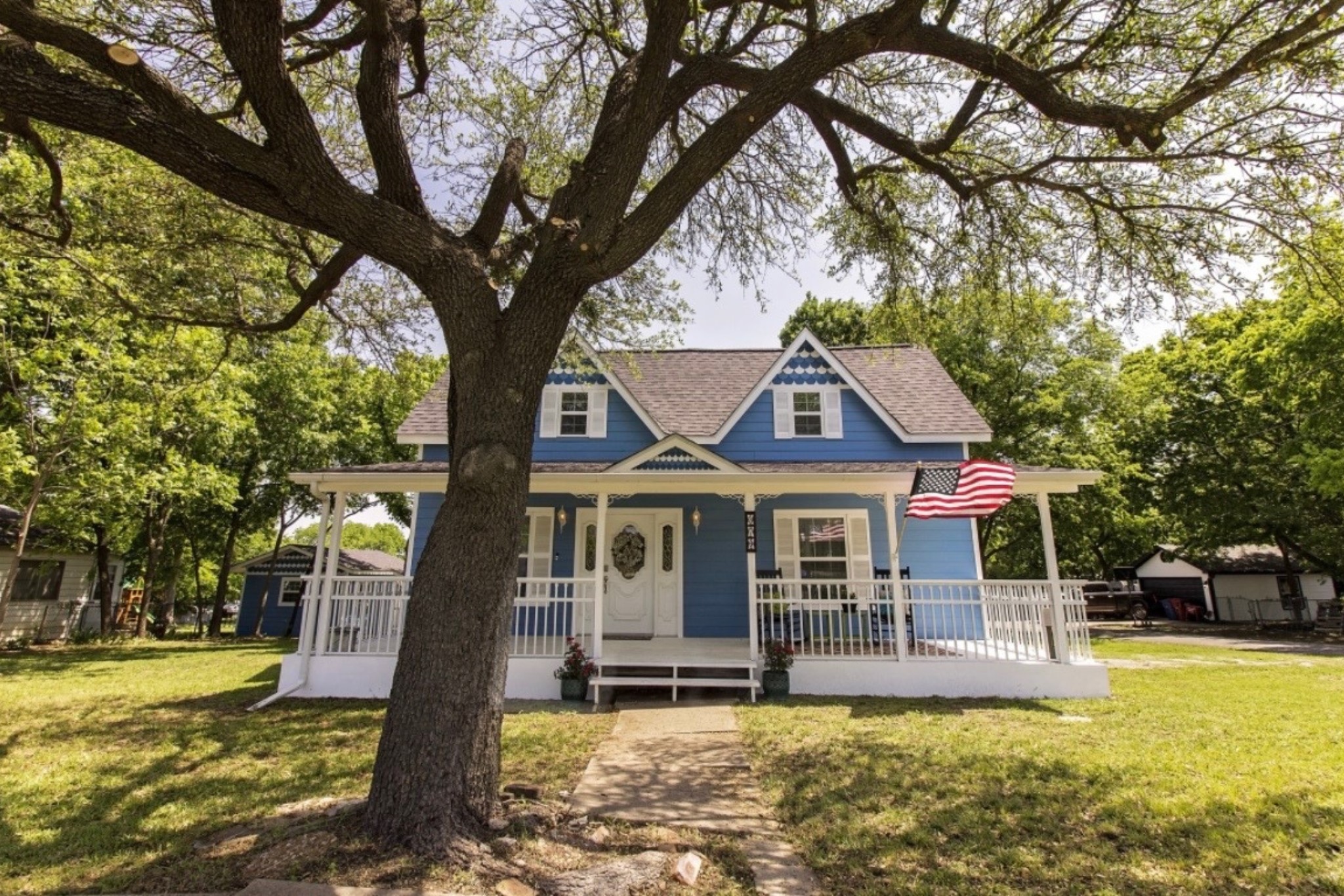 379 S John Douglas Road Van Alstyne TX 75495