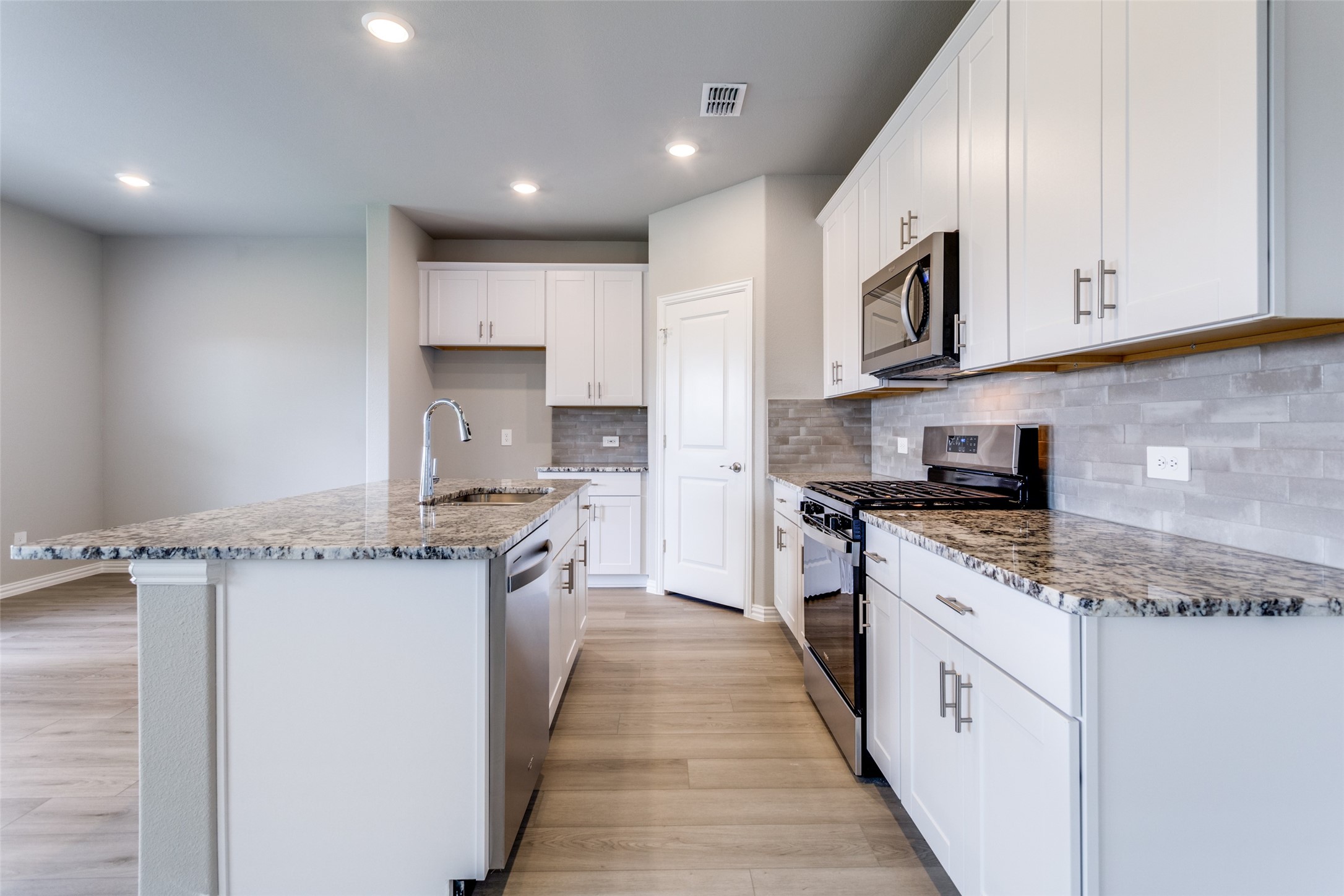 708 Mckenna Drive Lowry Crossing TX 75069