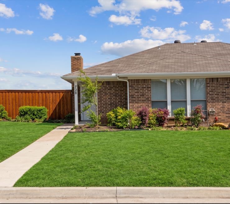 728 Cory Street Grapevine TX 76051