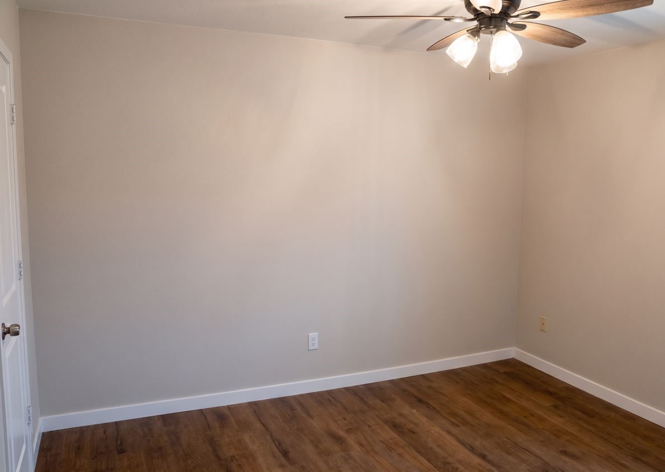 728 Cory Street Grapevine TX 76051