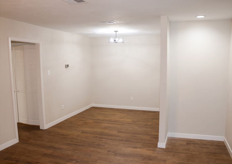 728 Cory Street Grapevine TX 76051