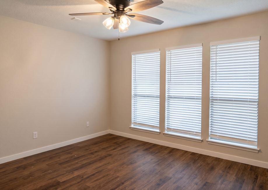 728 Cory Street Grapevine TX 76051