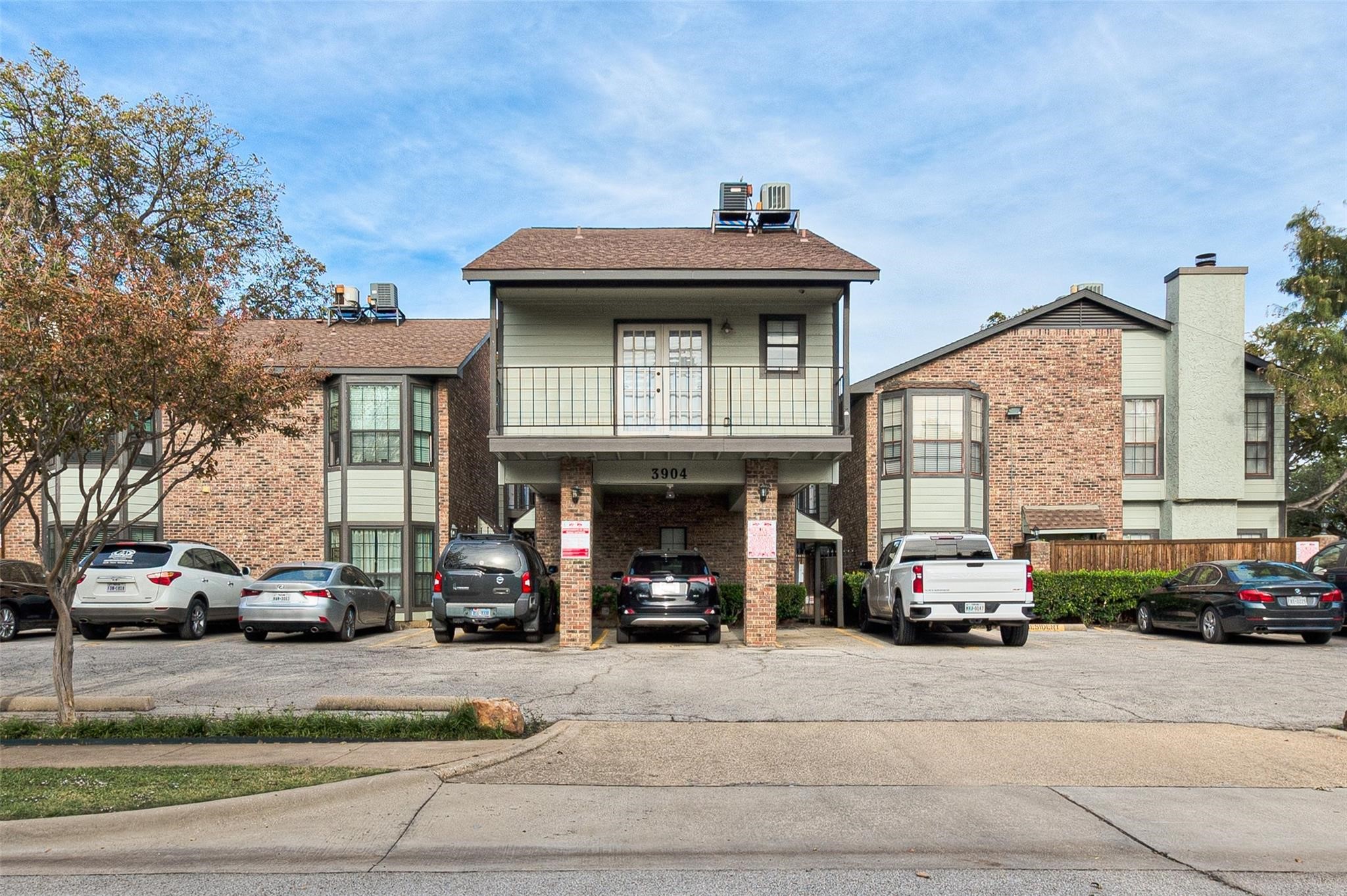 3904 Rawlins Street Dallas TX 75219