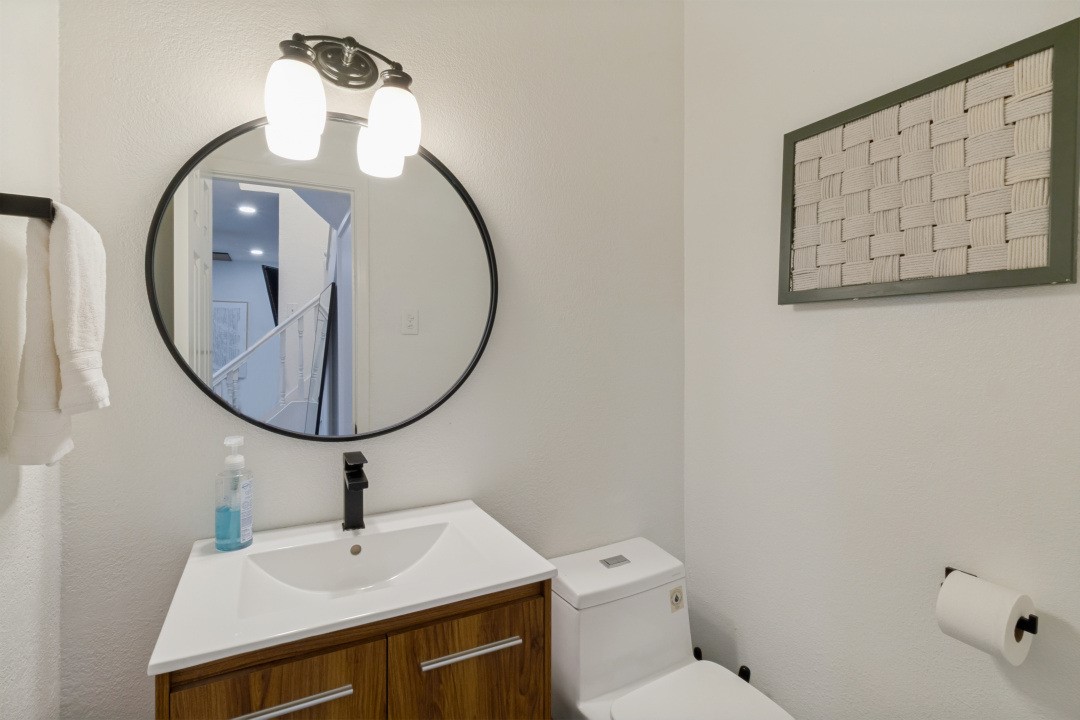 3904 Rawlins Street Dallas TX 75219