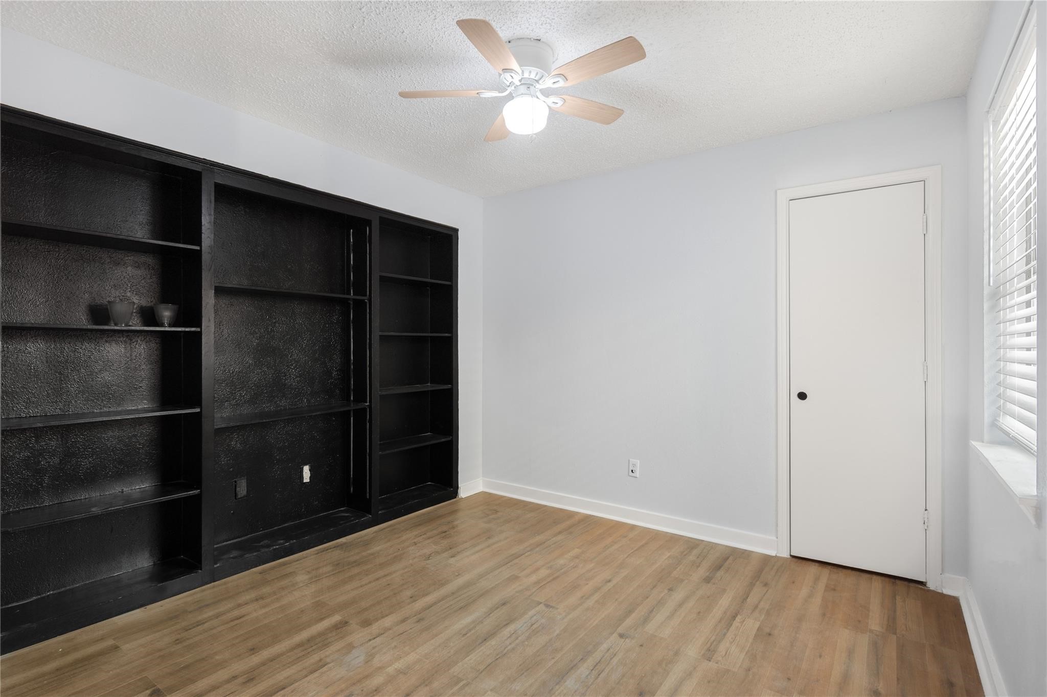 6930 Thornwood Drive Dallas TX 75227