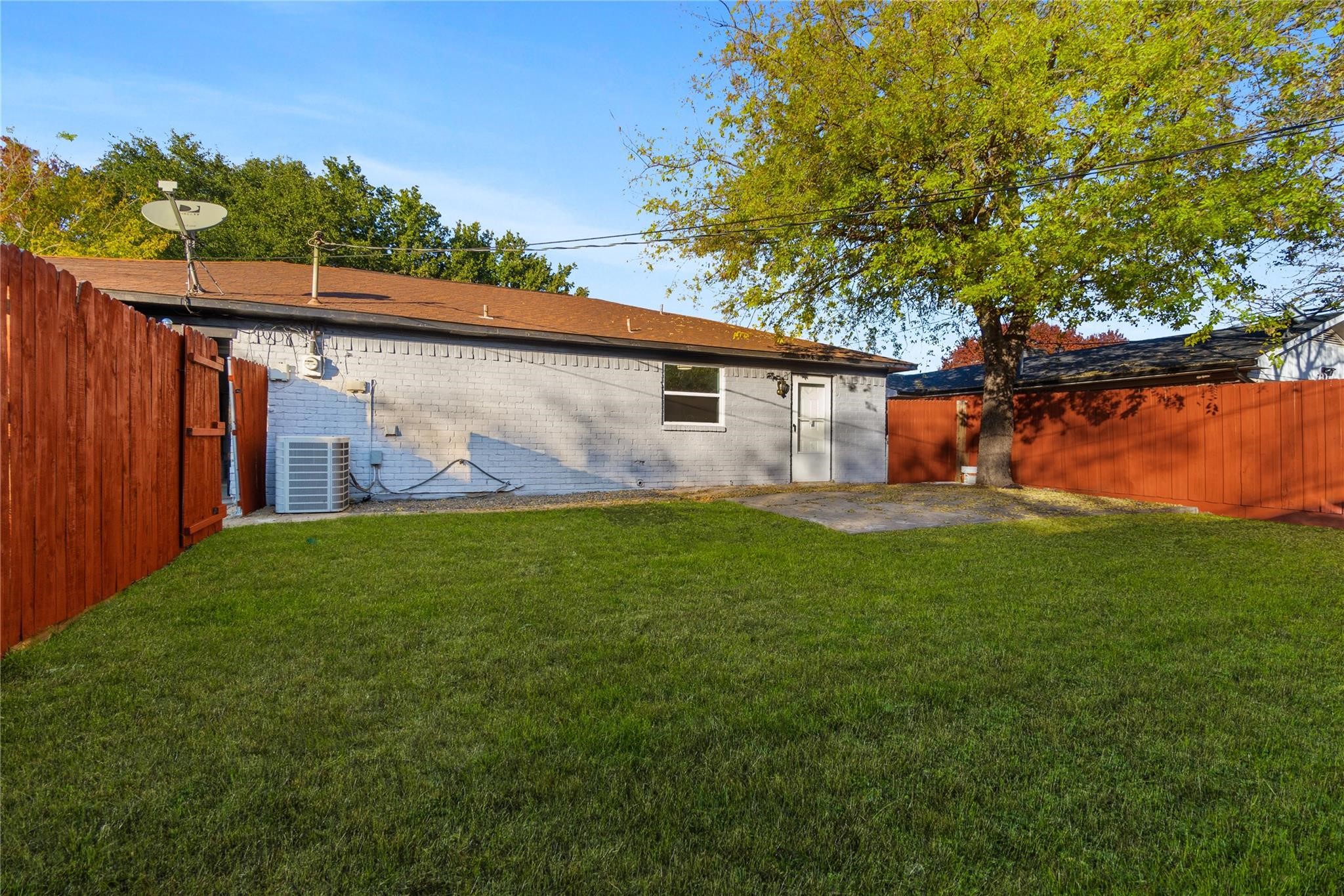 6930 Thornwood Drive Dallas TX 75227