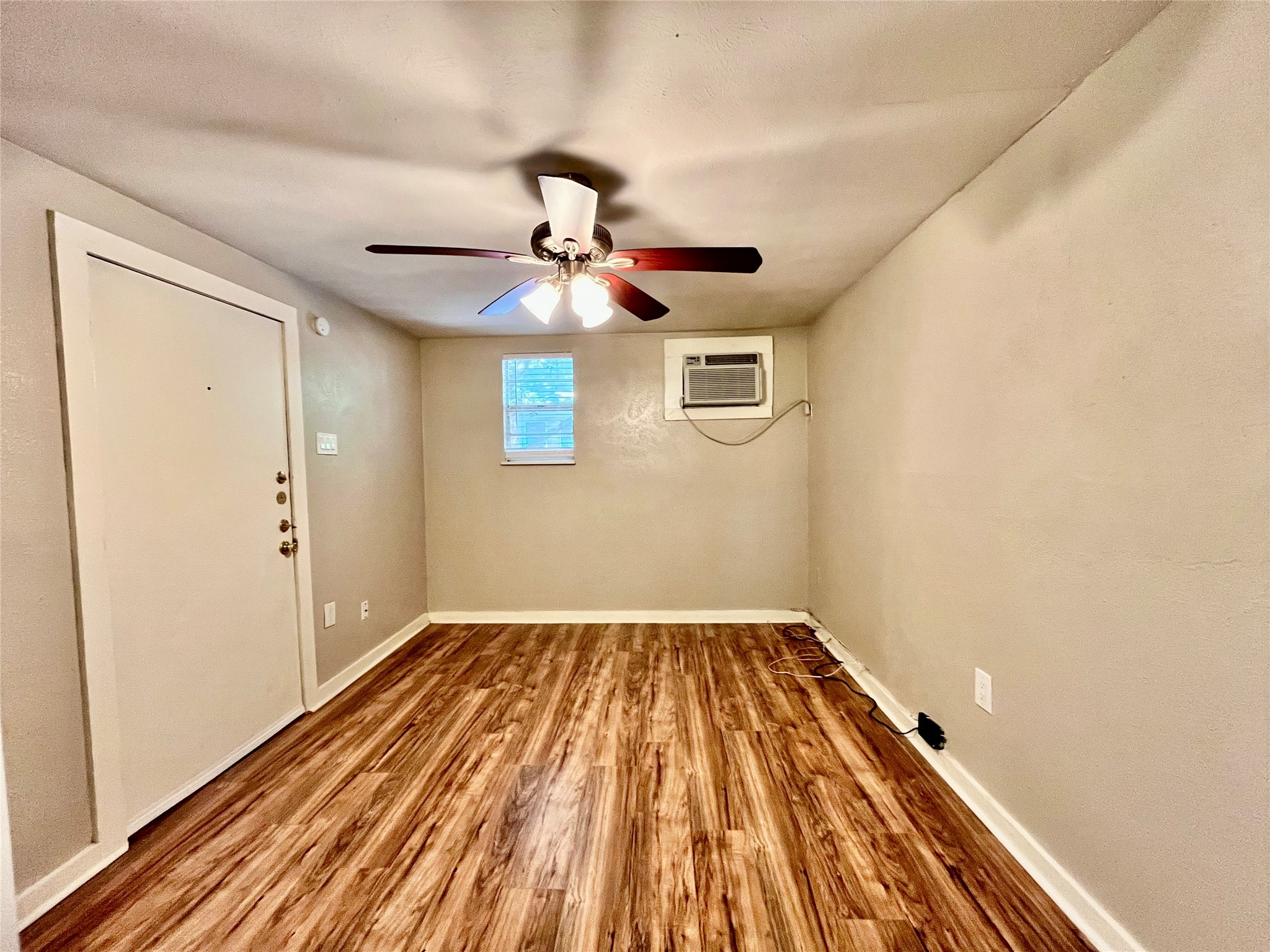 904 1/2 Denton Street Denton TX 76201
