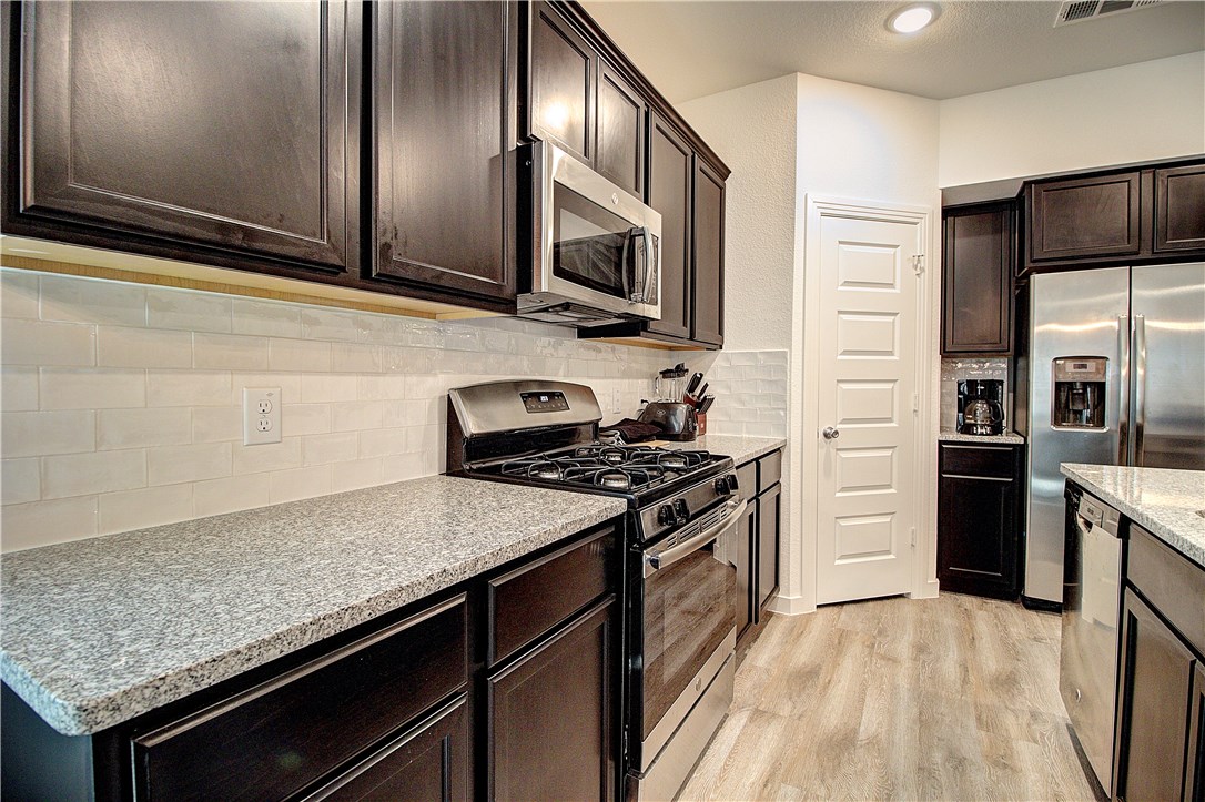 1968 Marble Lane Heartland TX 75126