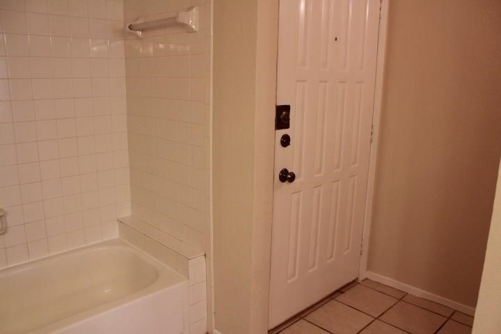 5550 Spring Valley Dallas TX 75254