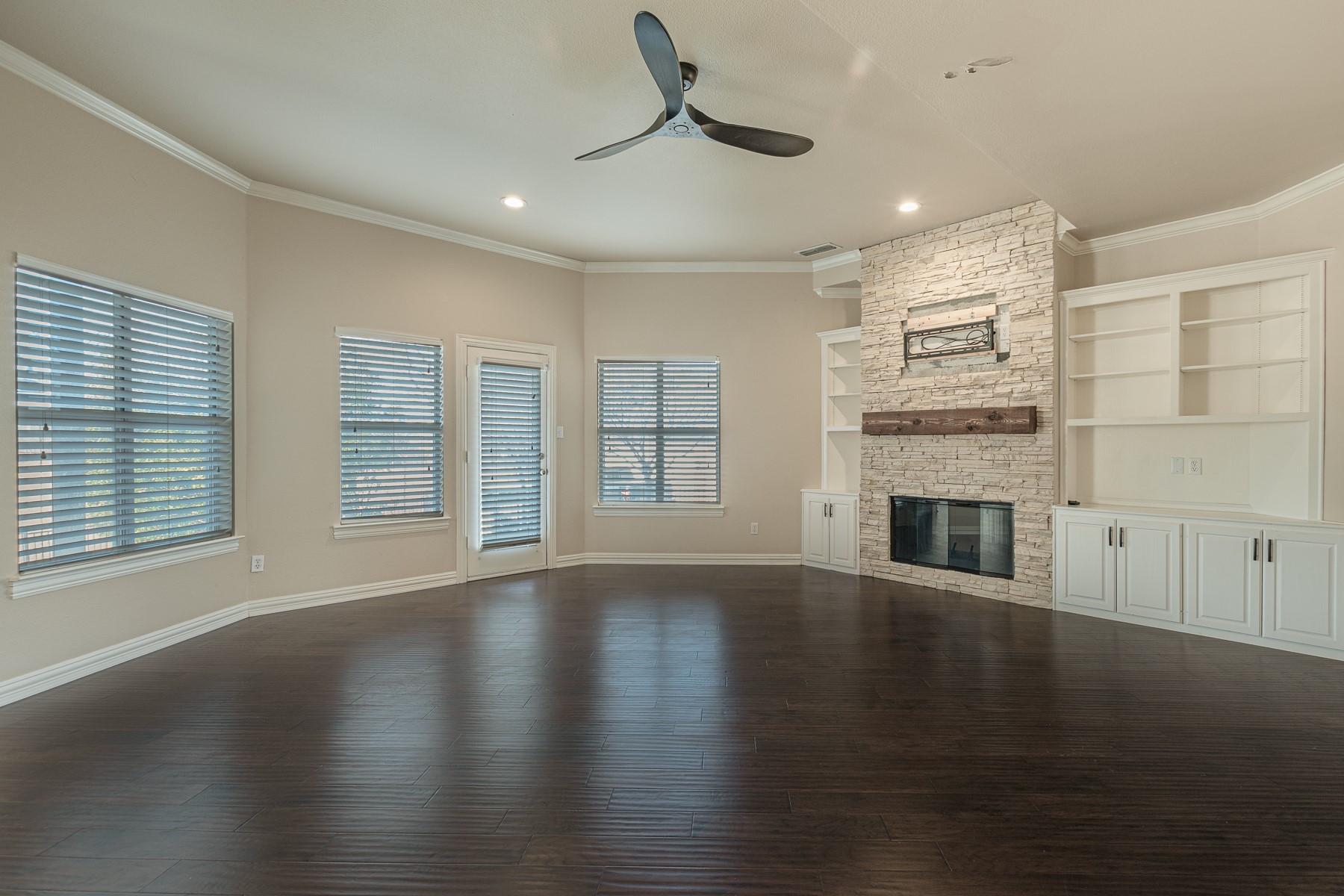 1360 Shores Boulevard Rockwall TX 75087