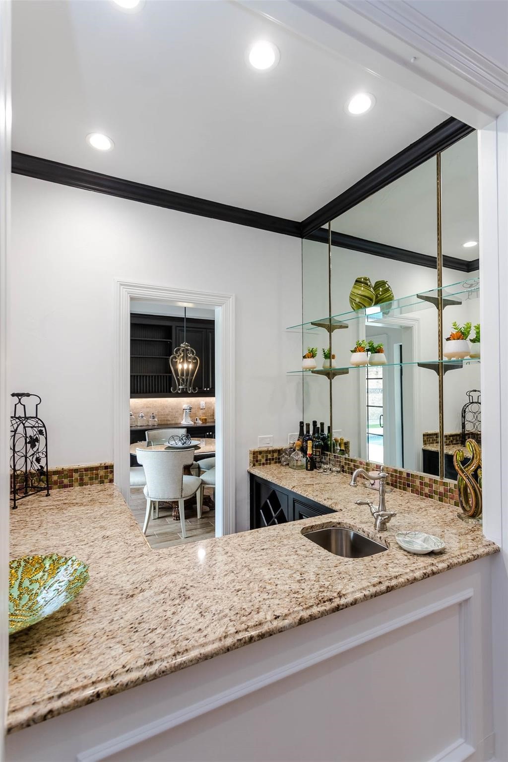 11712 Forest Court Dallas TX 75230