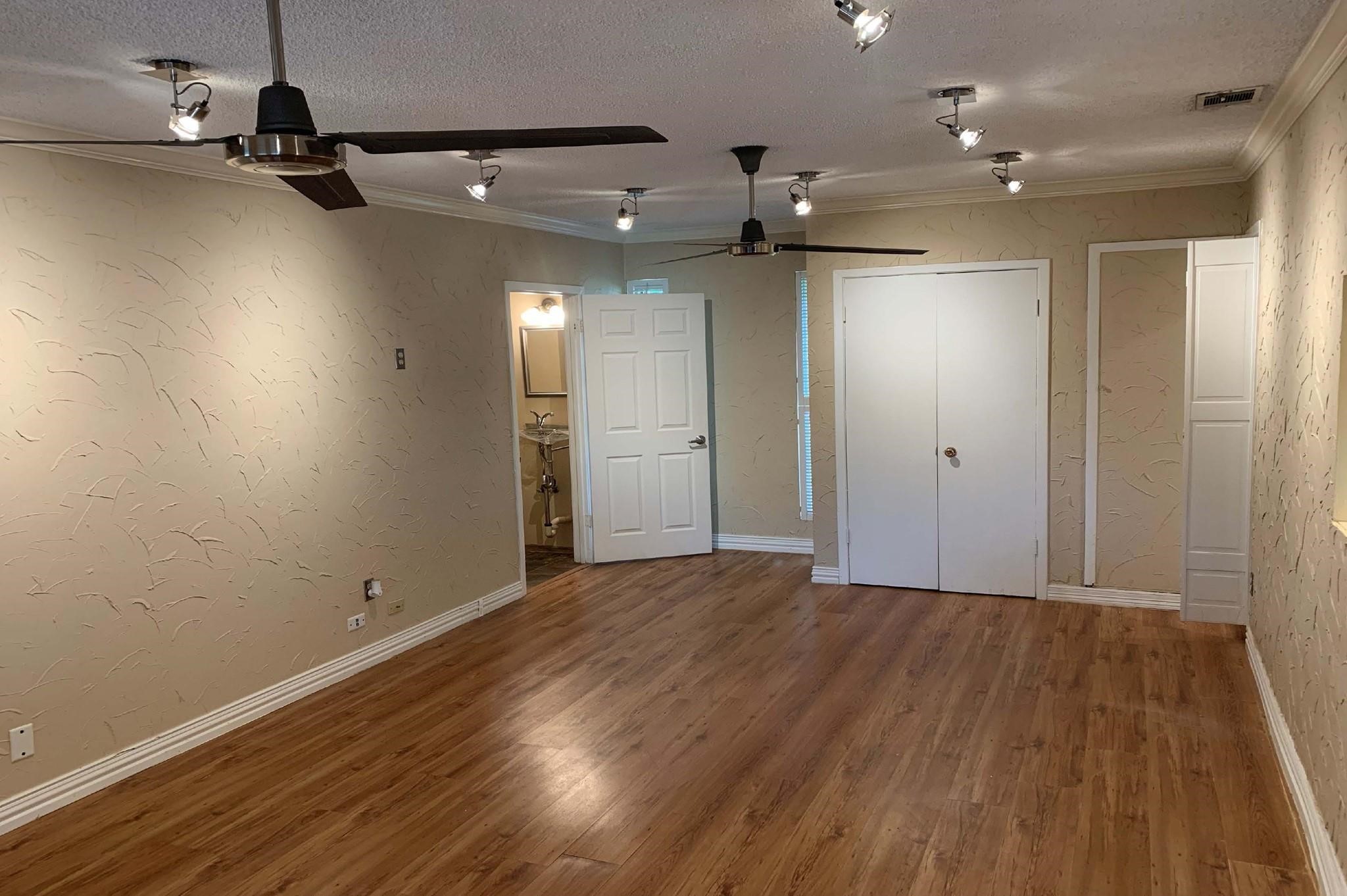 3353 Dorado Beach Drive Farmers Branch TX 75234