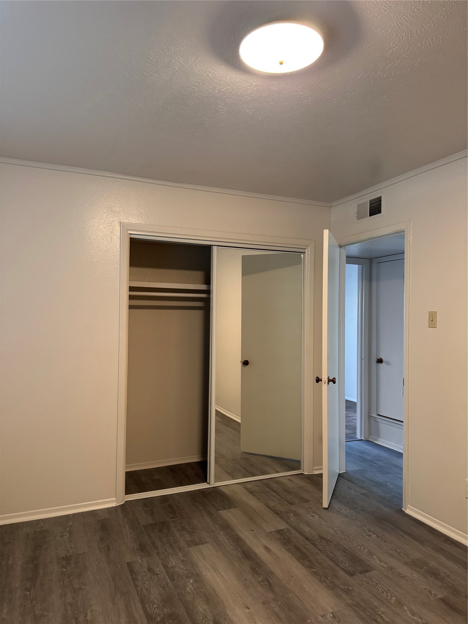 13424 Blossomheath Lane Dallas TX 75240