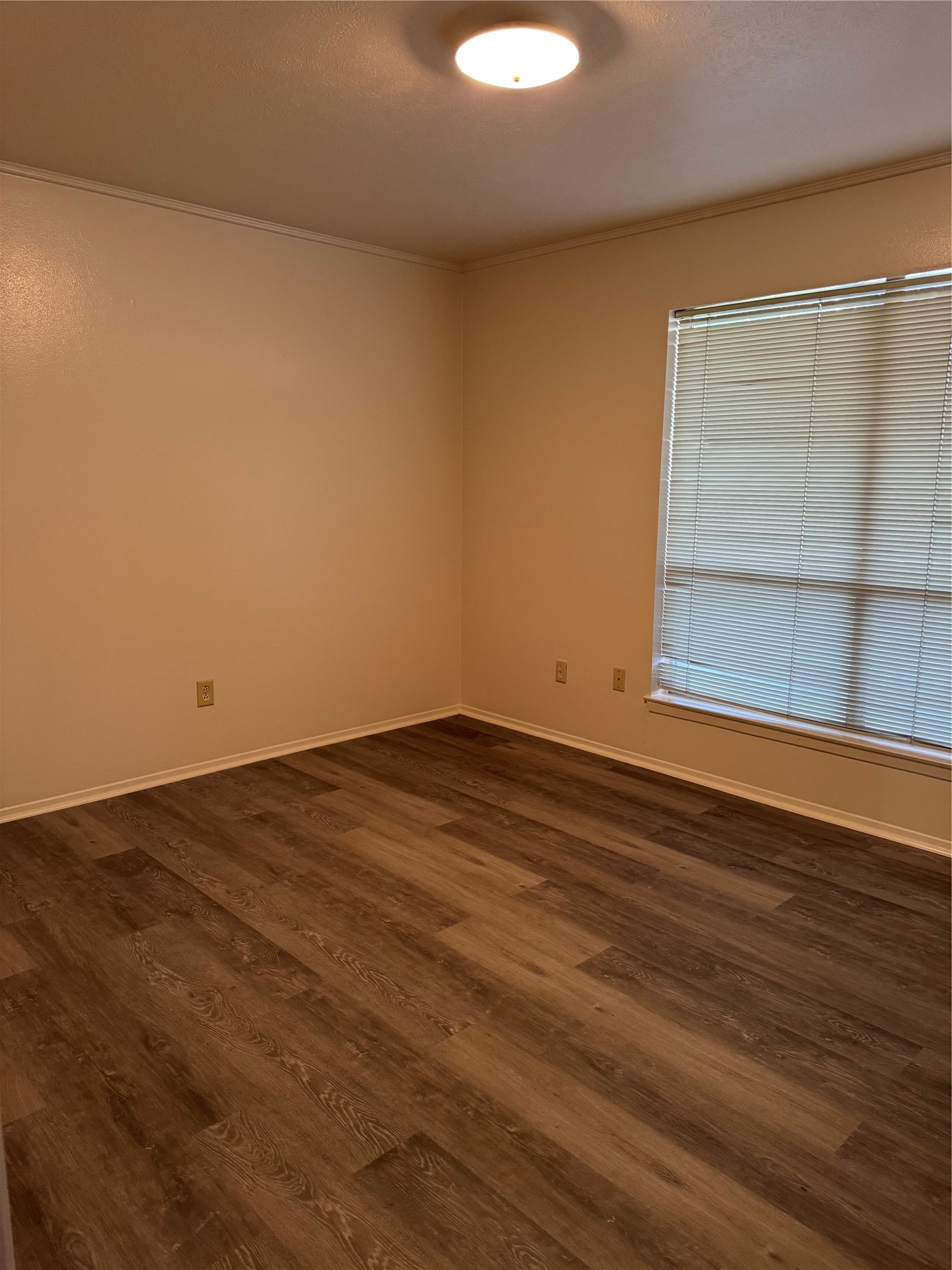 13424 Blossomheath Lane Dallas TX 75240