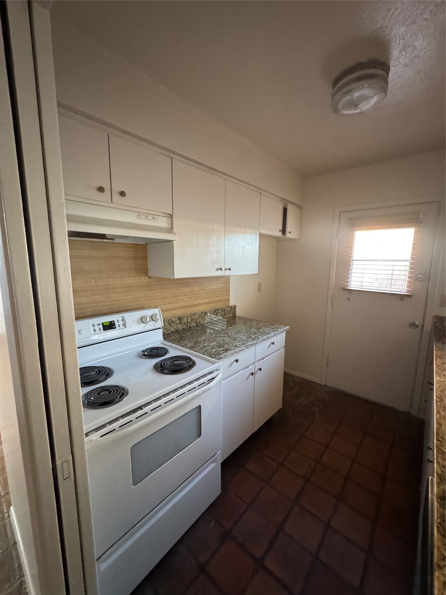 13424 Blossomheath Lane Dallas TX 75240