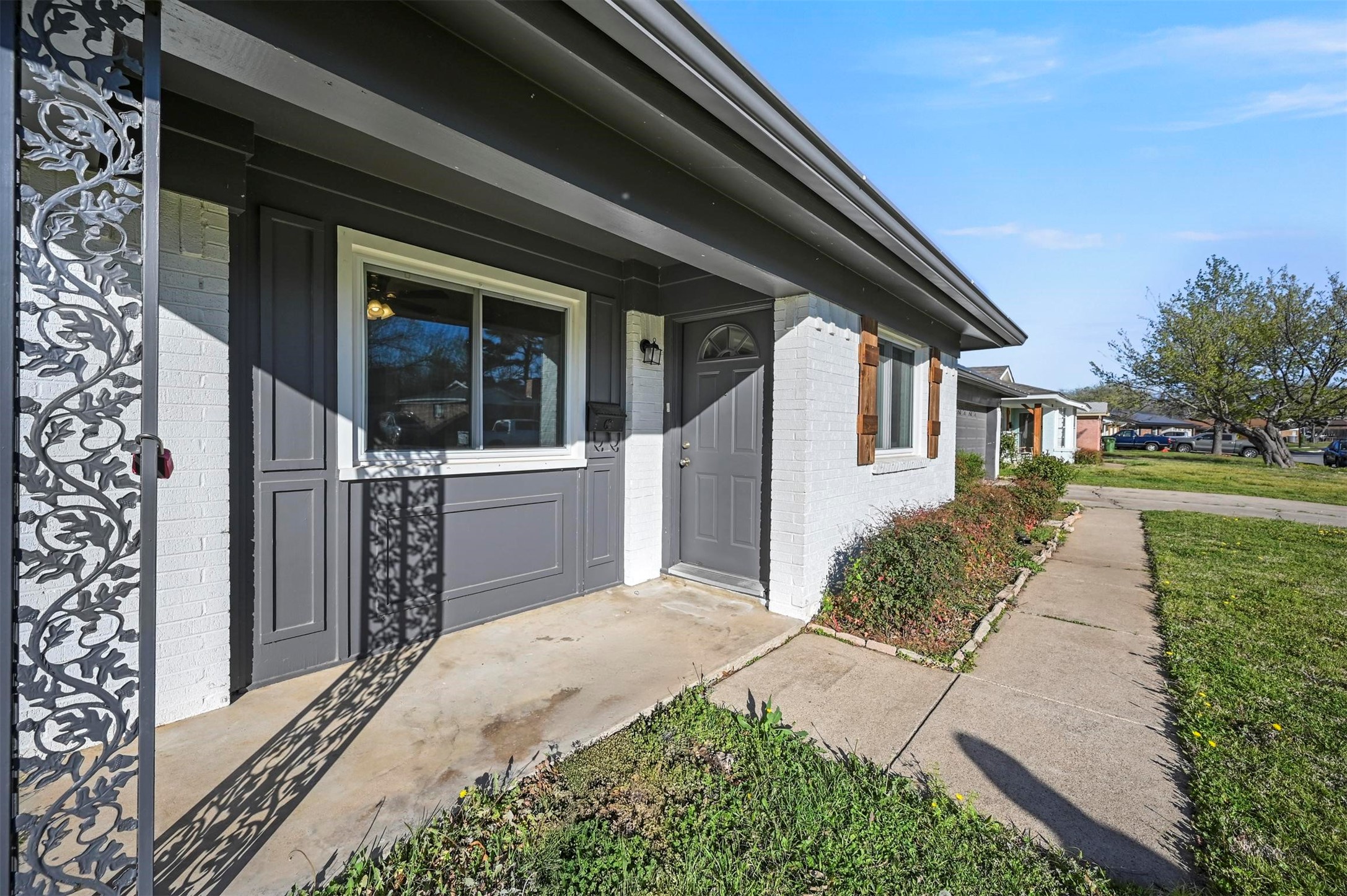 5421 Greenwood Way North Richland Hills TX 76180