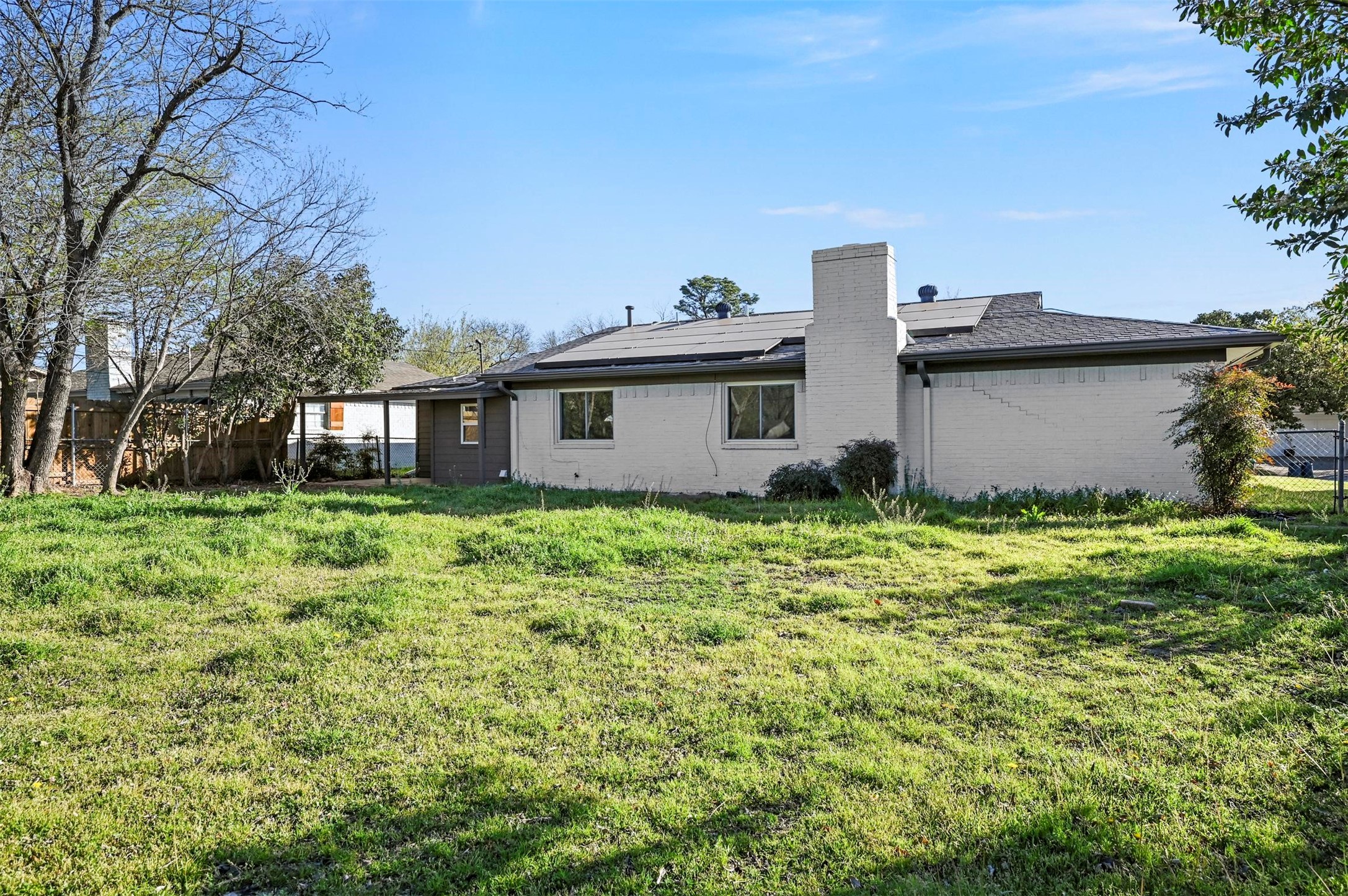 5421 Greenwood Way North Richland Hills TX 76180