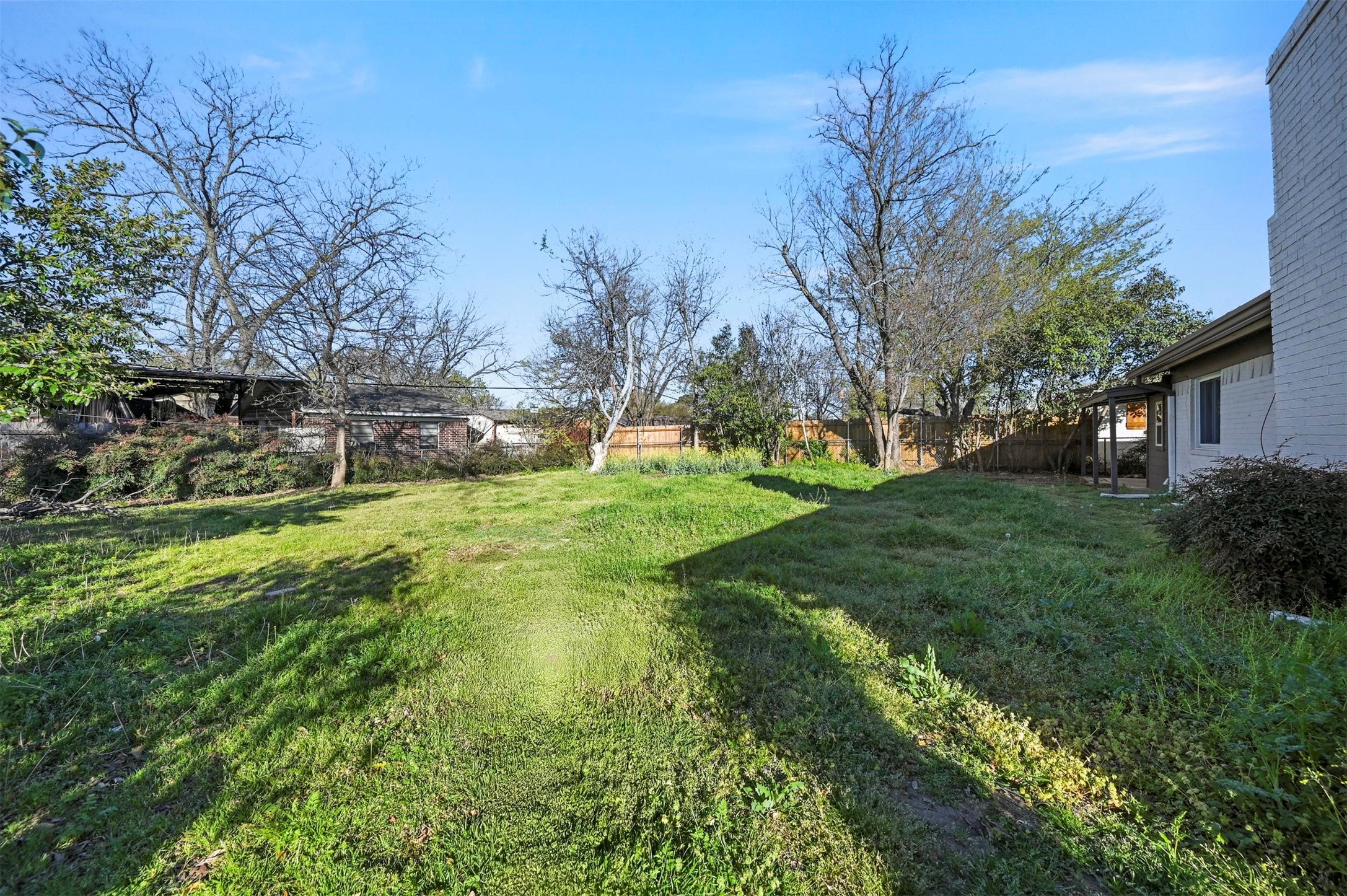 5421 Greenwood Way North Richland Hills TX 76180