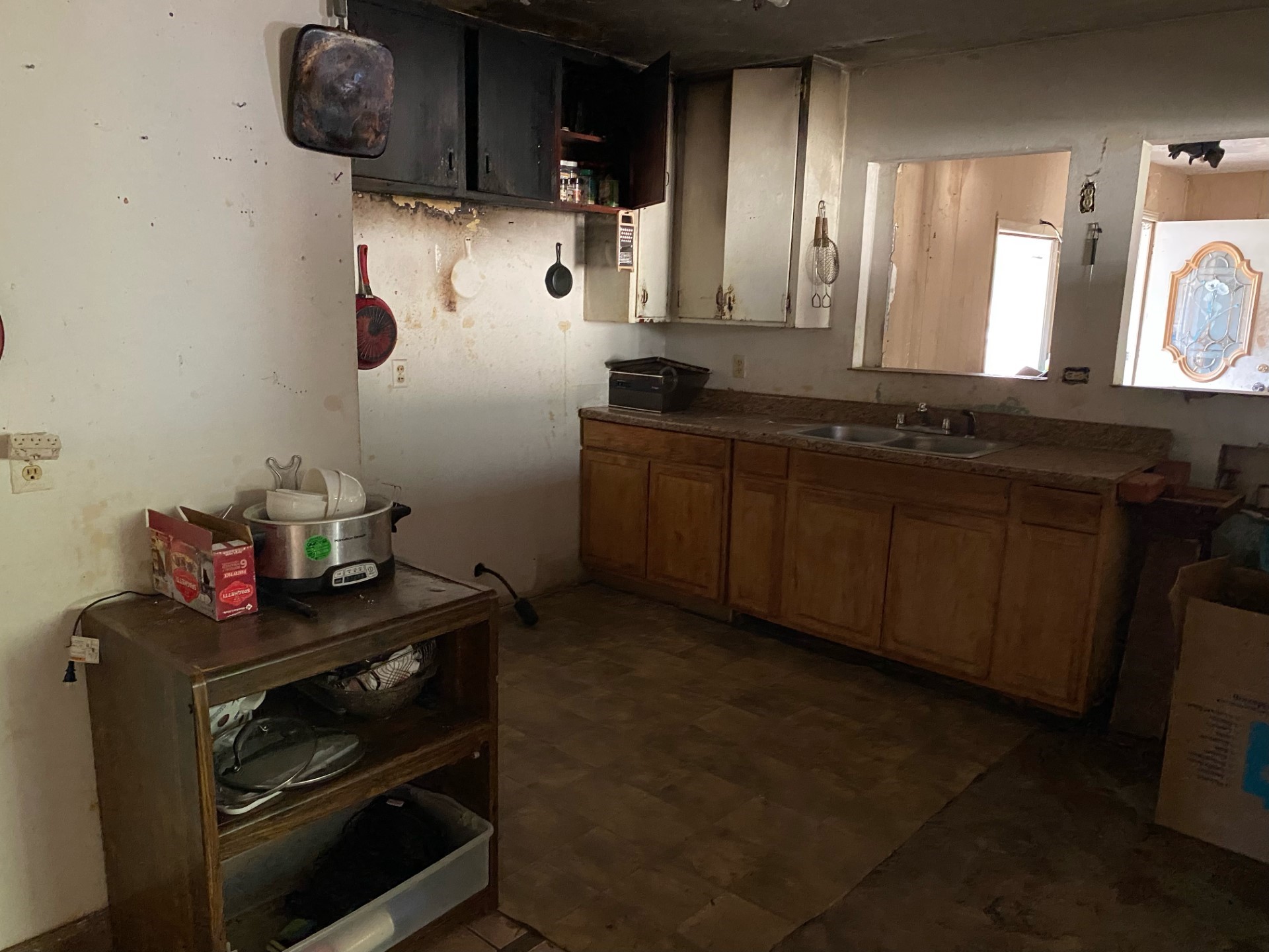 501 N Lincoln Avenue Electra TX 76360