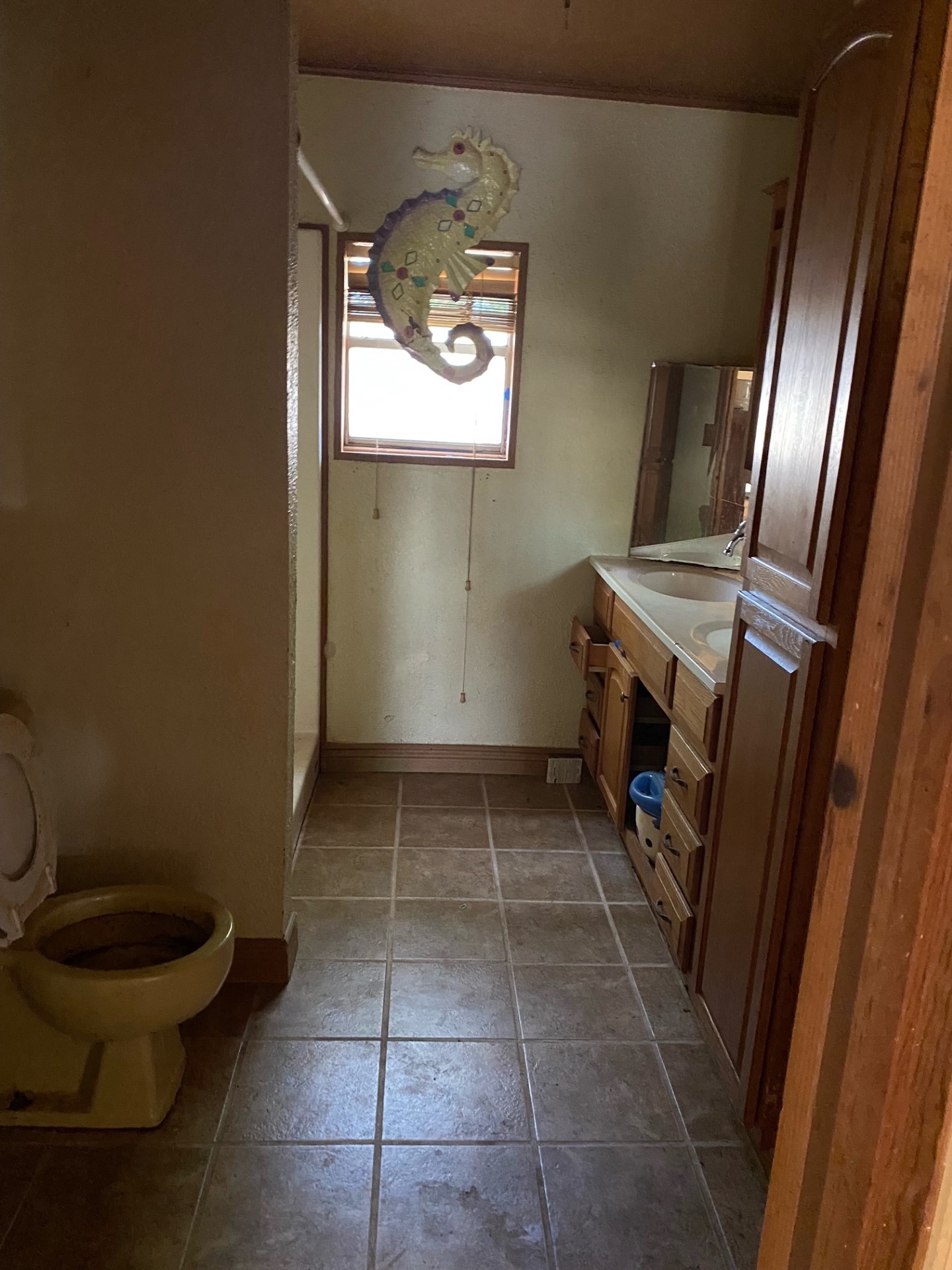 501 N Lincoln Avenue Electra TX 76360