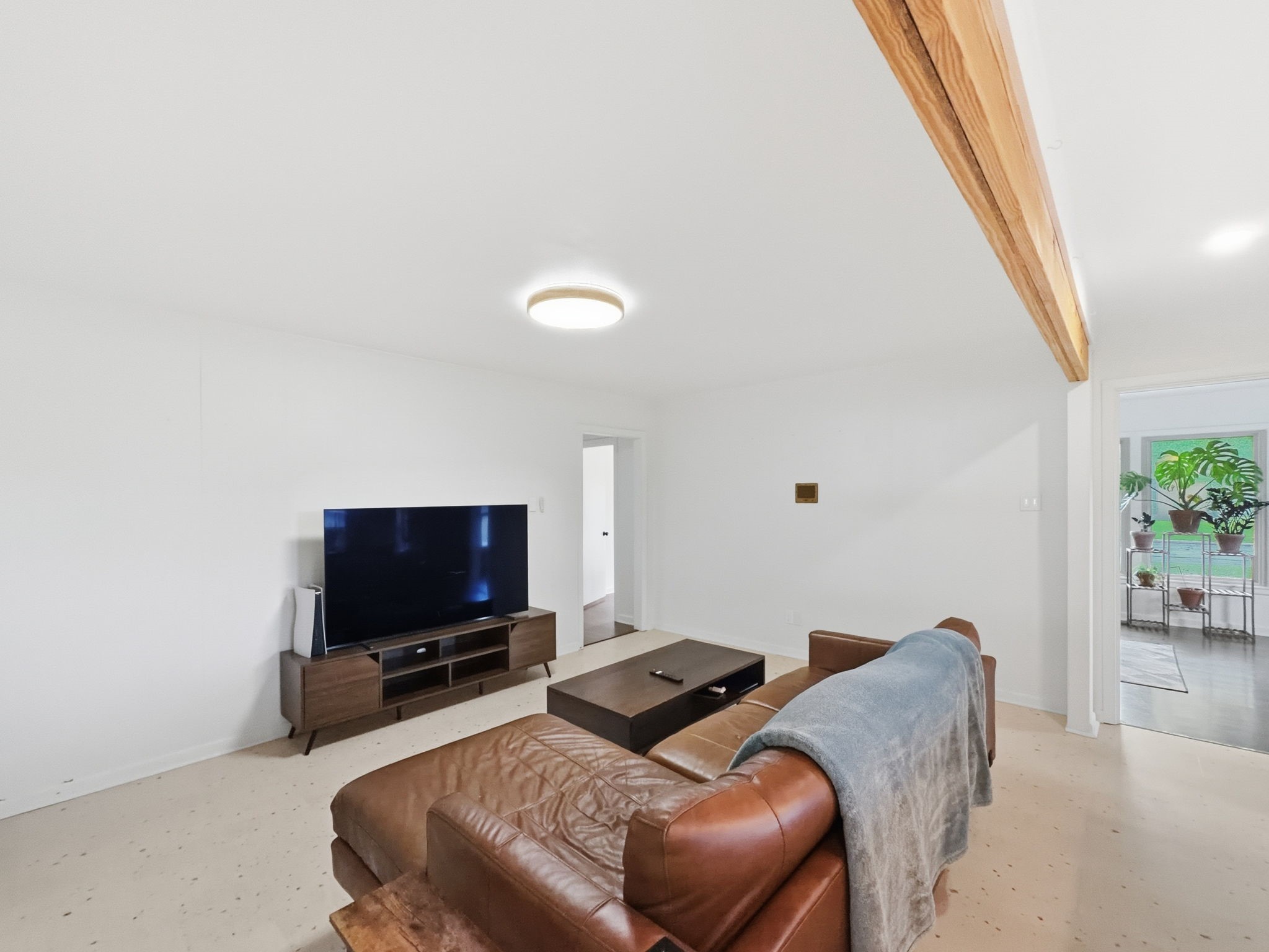 2137 Lenamon Street Waco TX 76710