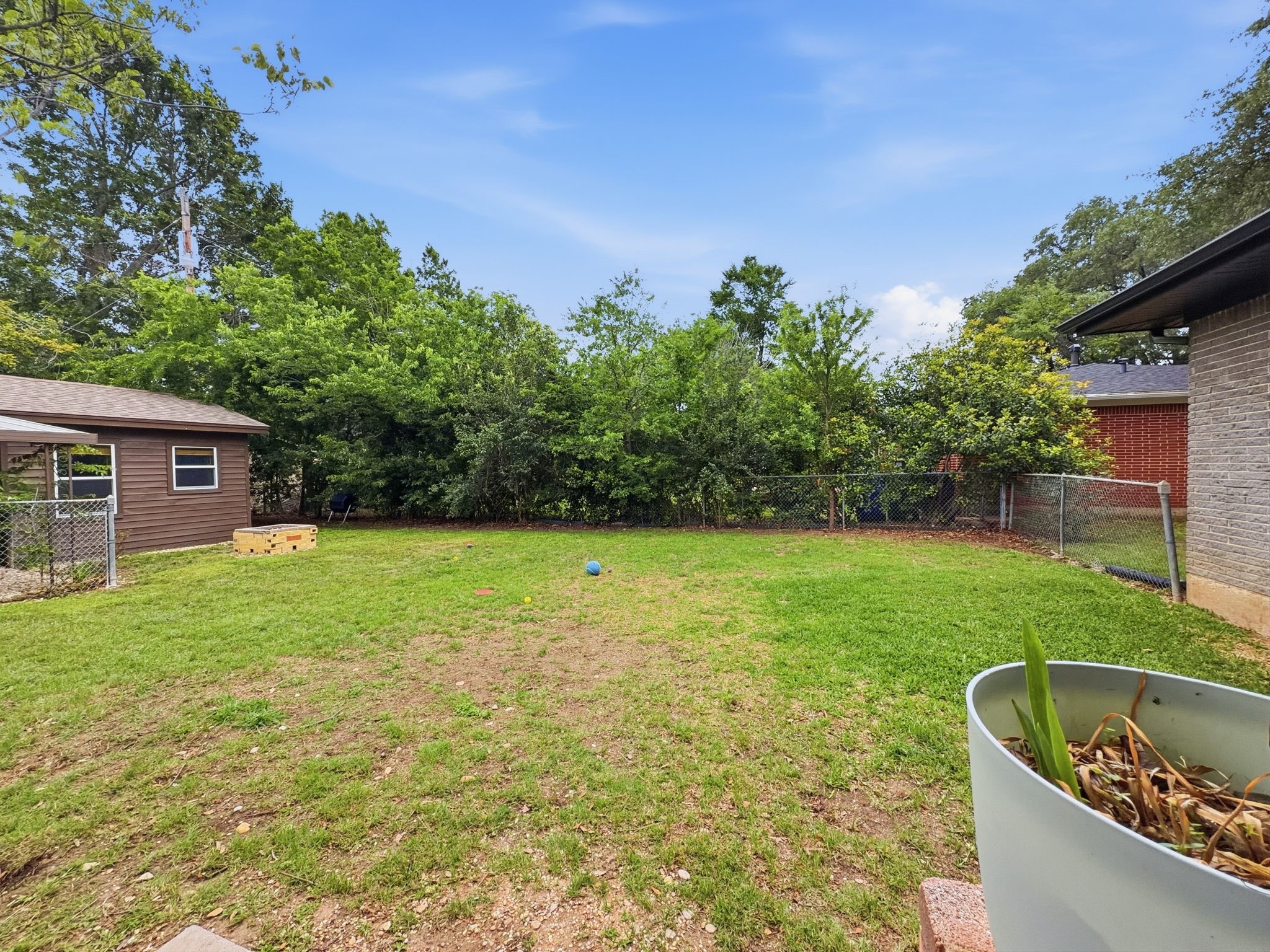 2137 Lenamon Street Waco TX 76710