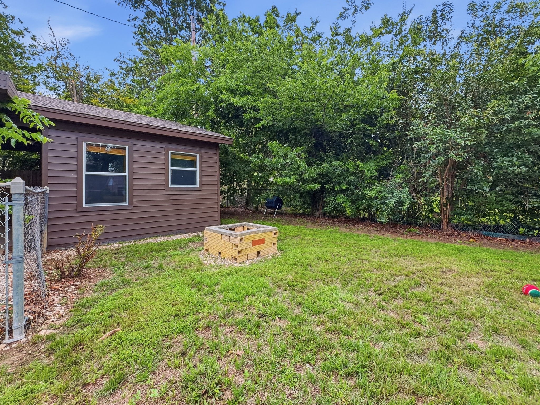 2137 Lenamon Street Waco TX 76710