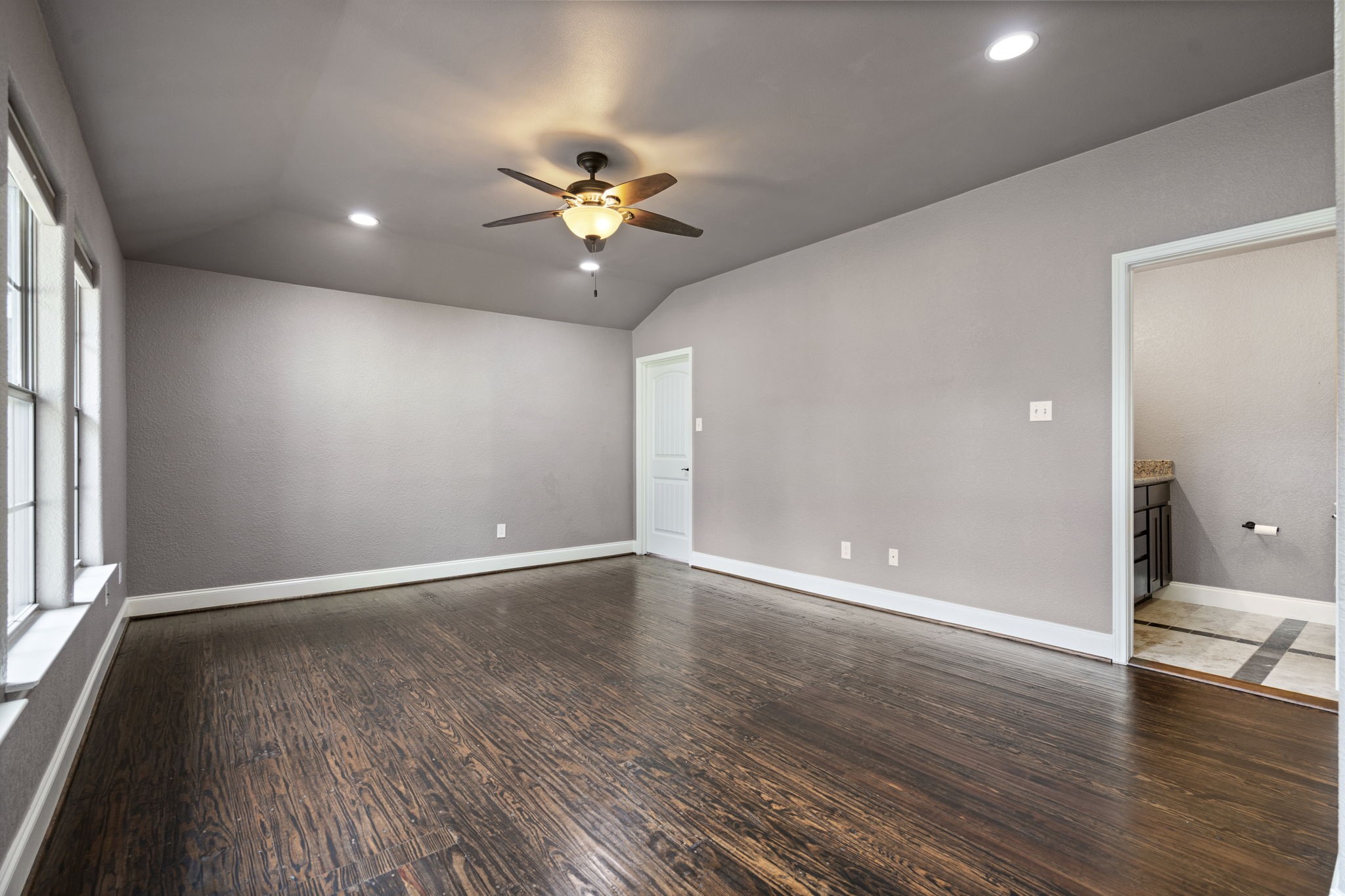 8406 Lakemont Drive Dallas TX 75209