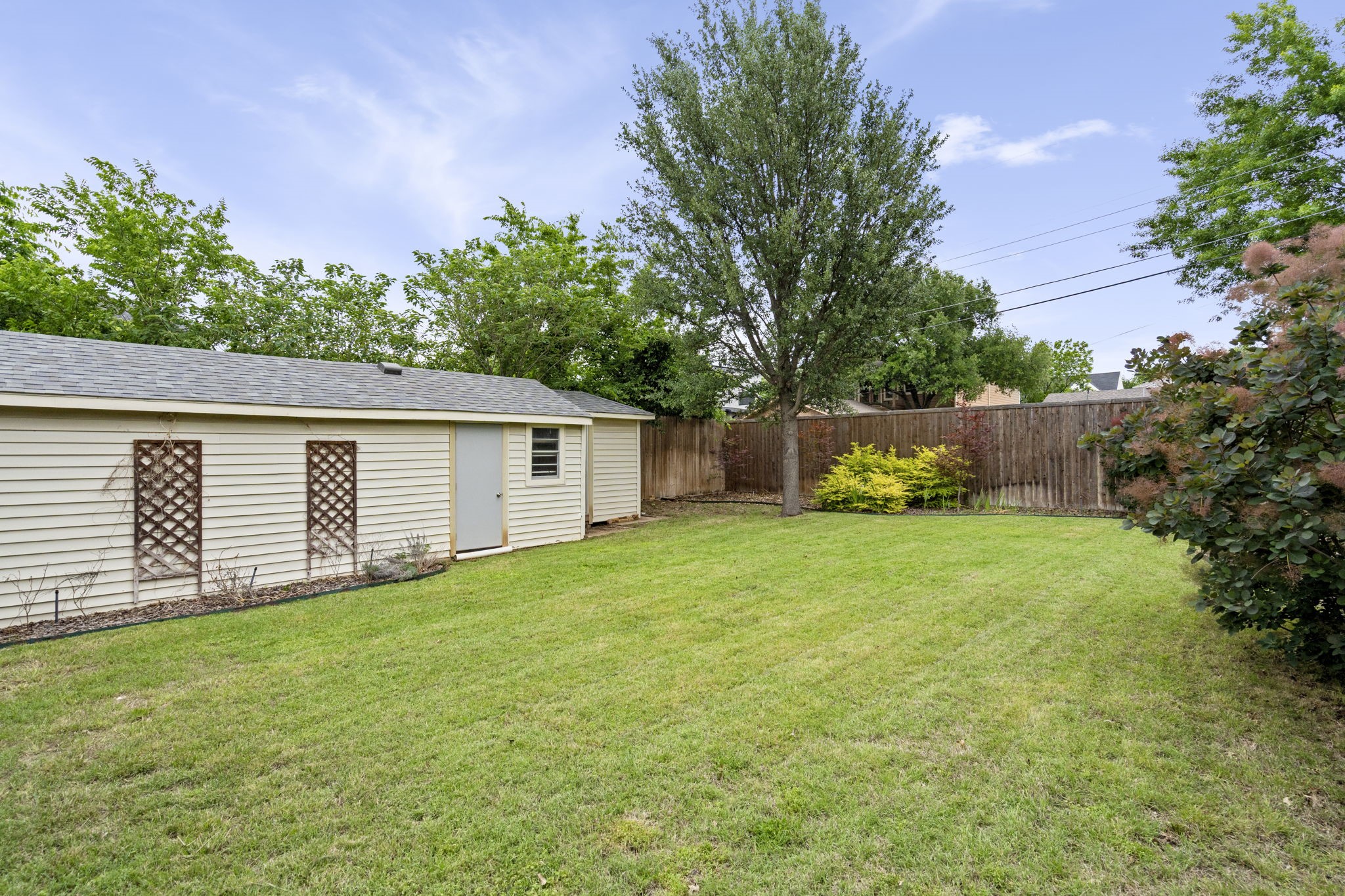 8406 Lakemont Drive Dallas TX 75209