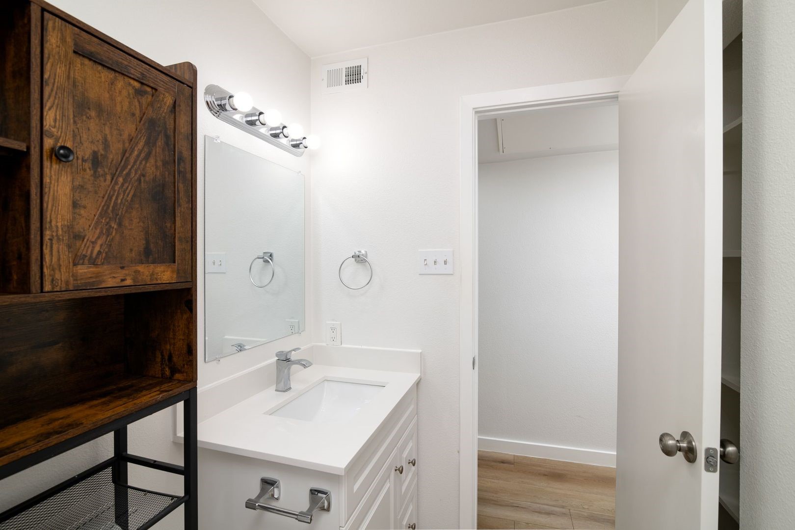 2722 Throckmorton Street Dallas TX 75219