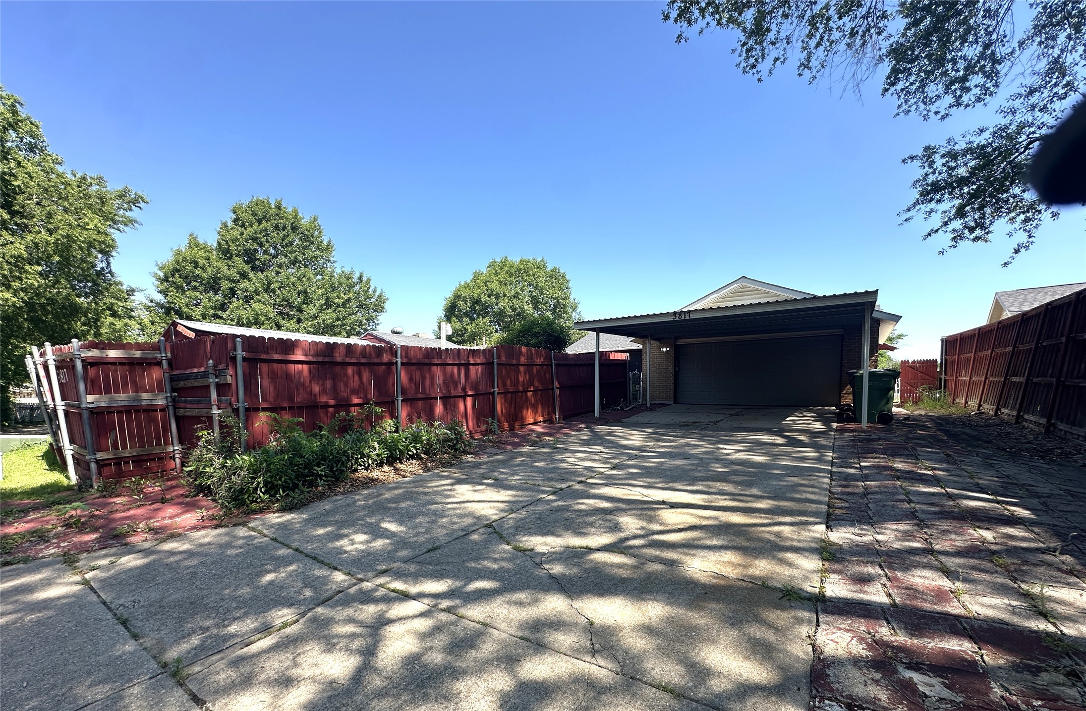 3817 Commonwealth Drive Garland TX 75043