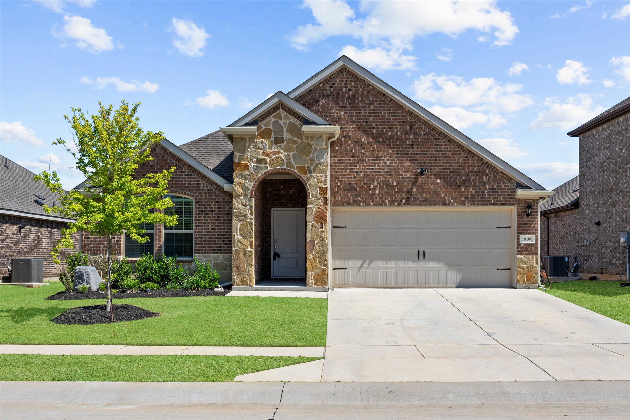 10108 Autumn Leaves Lane Aubrey TX 76227