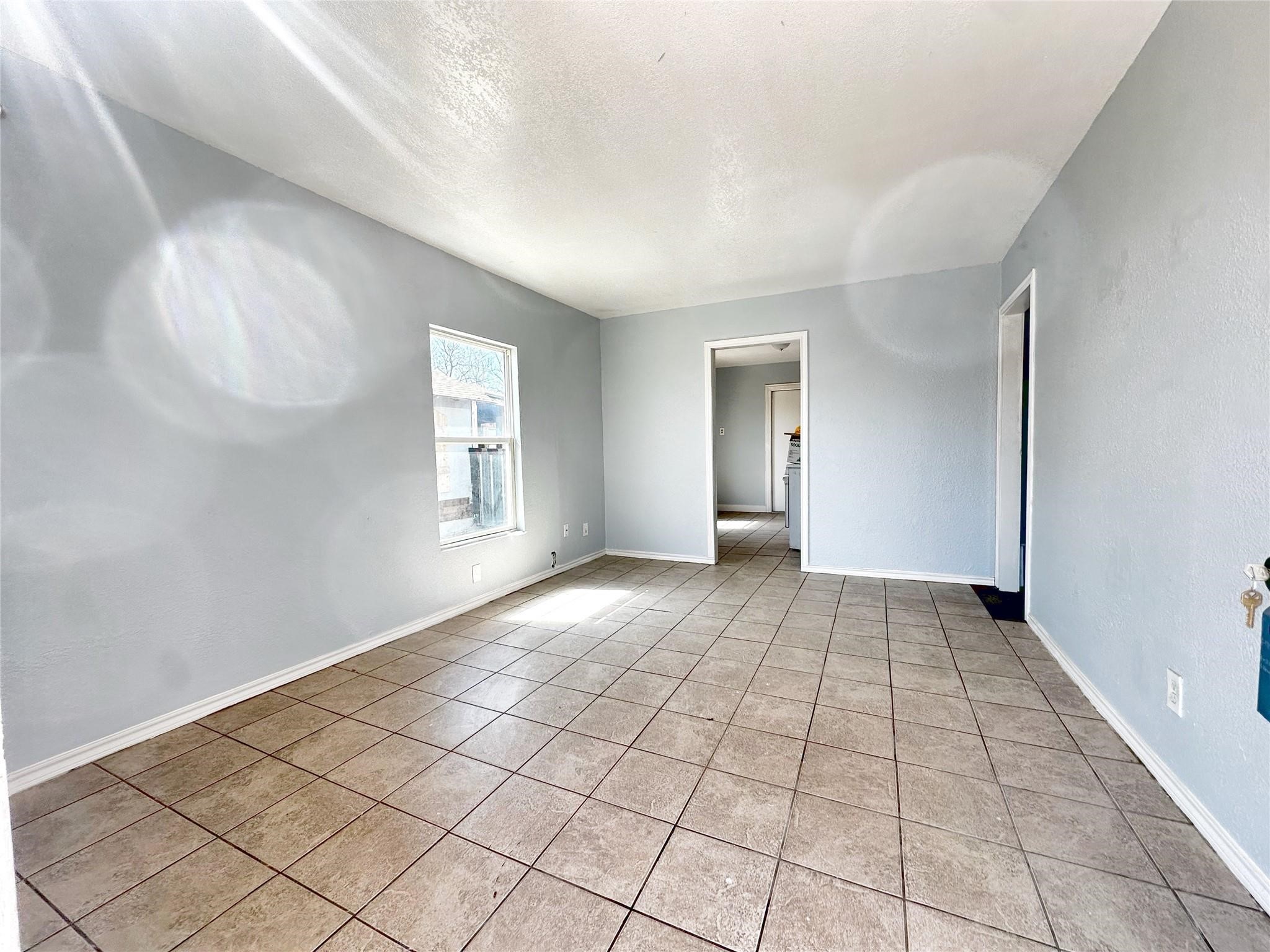 2125 Grayson Avenue Fort Worth TX 76106