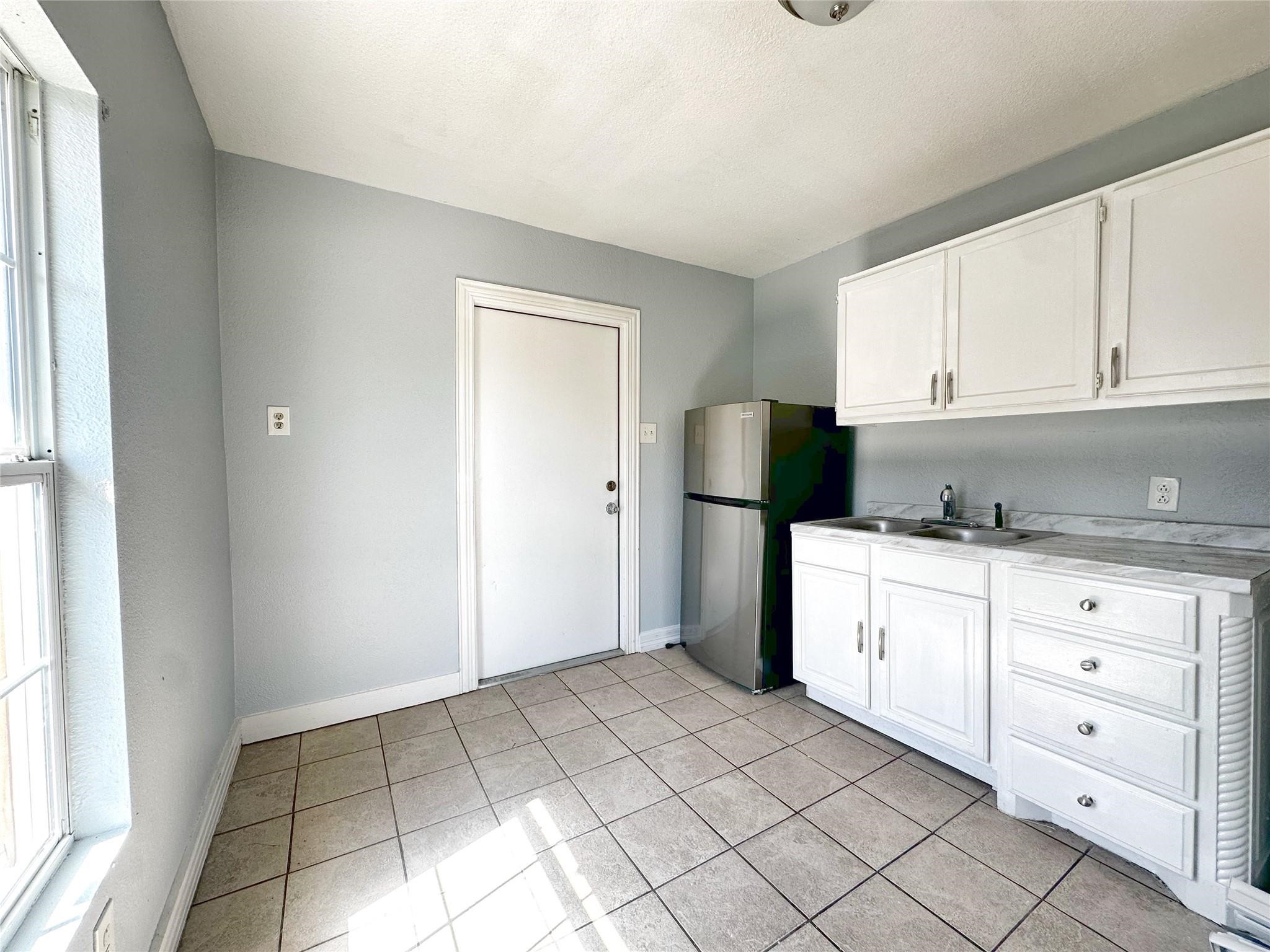 2125 Grayson Avenue Fort Worth TX 76106