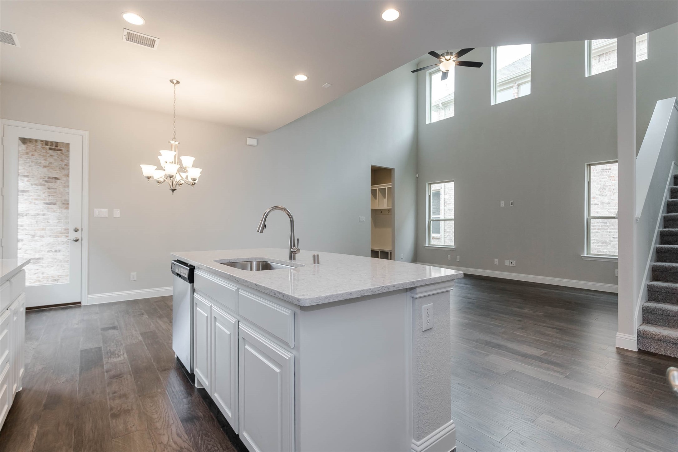 1537 Euclid Alley Corinth TX 76208