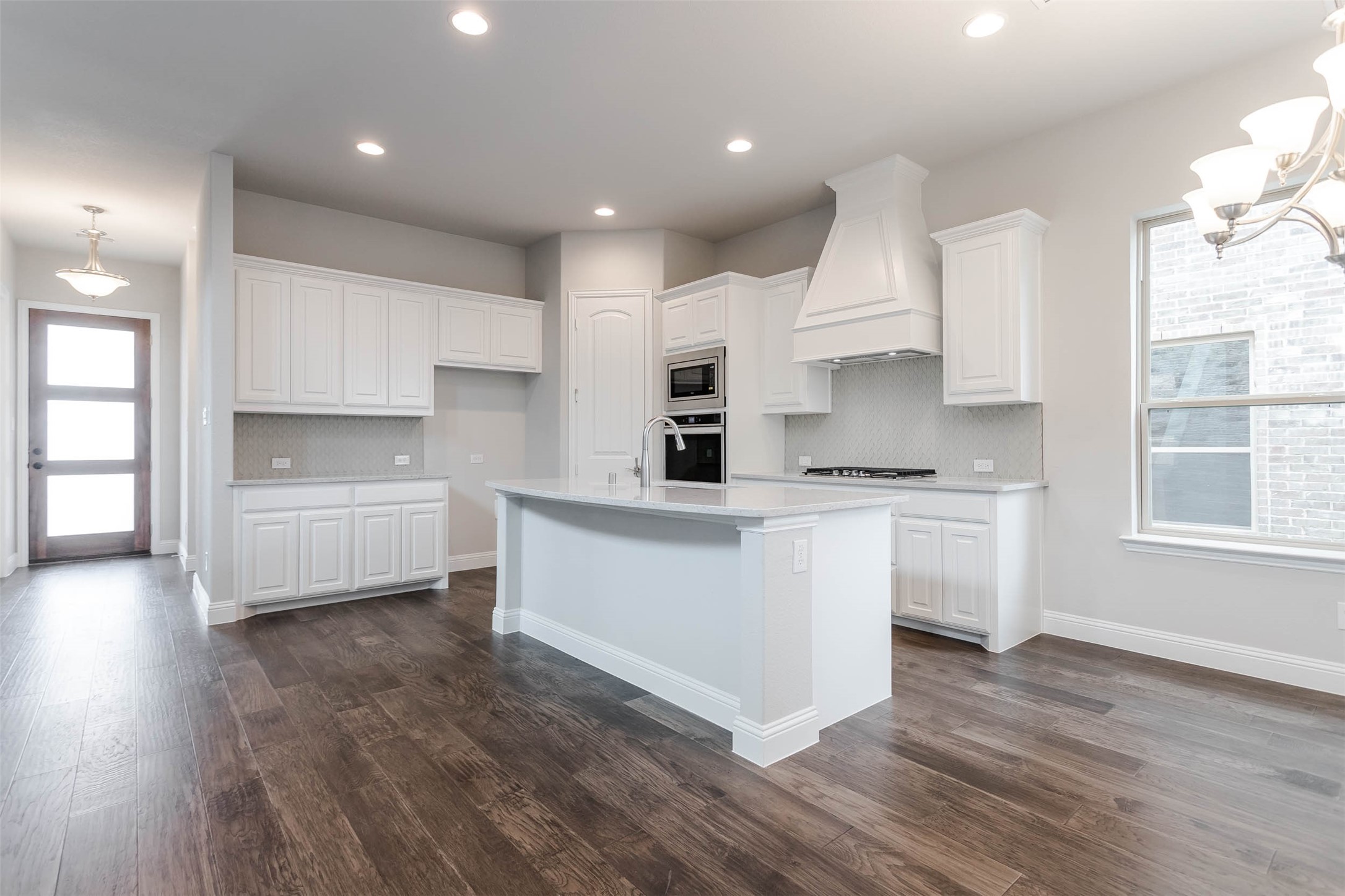 1537 Euclid Alley Corinth TX 76208