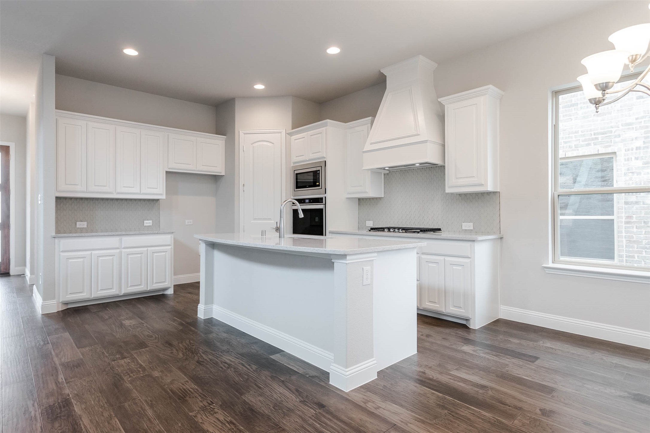 1537 Euclid Alley Corinth TX 76208