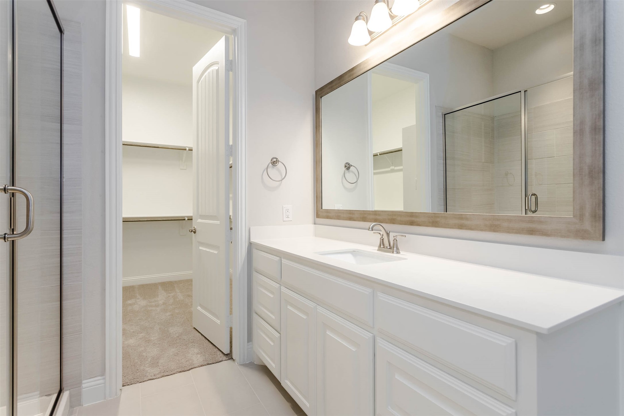 1537 Euclid Alley Corinth TX 76208