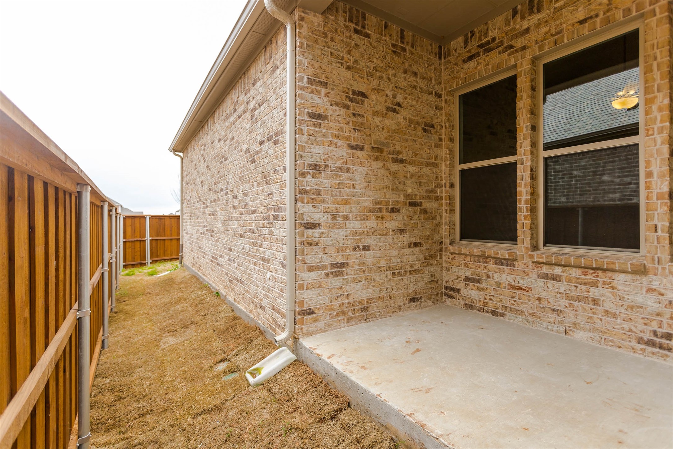 1537 Euclid Alley Corinth TX 76208