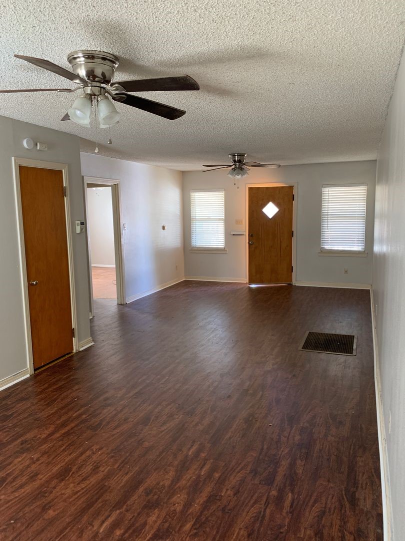 1504 Mccaulley Street Sweetwater TX 79556