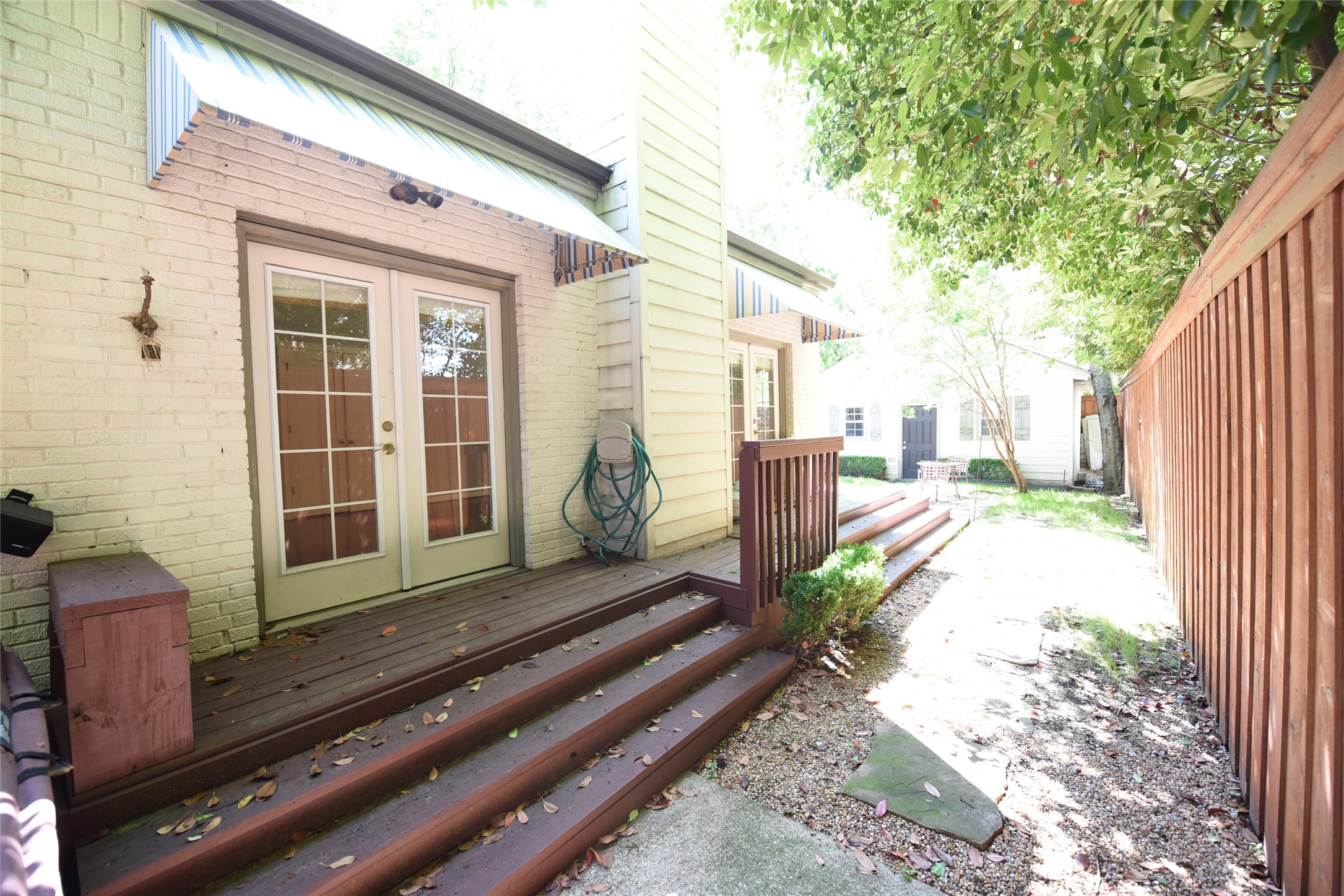 5606 Stanford Avenue Dallas TX 75209