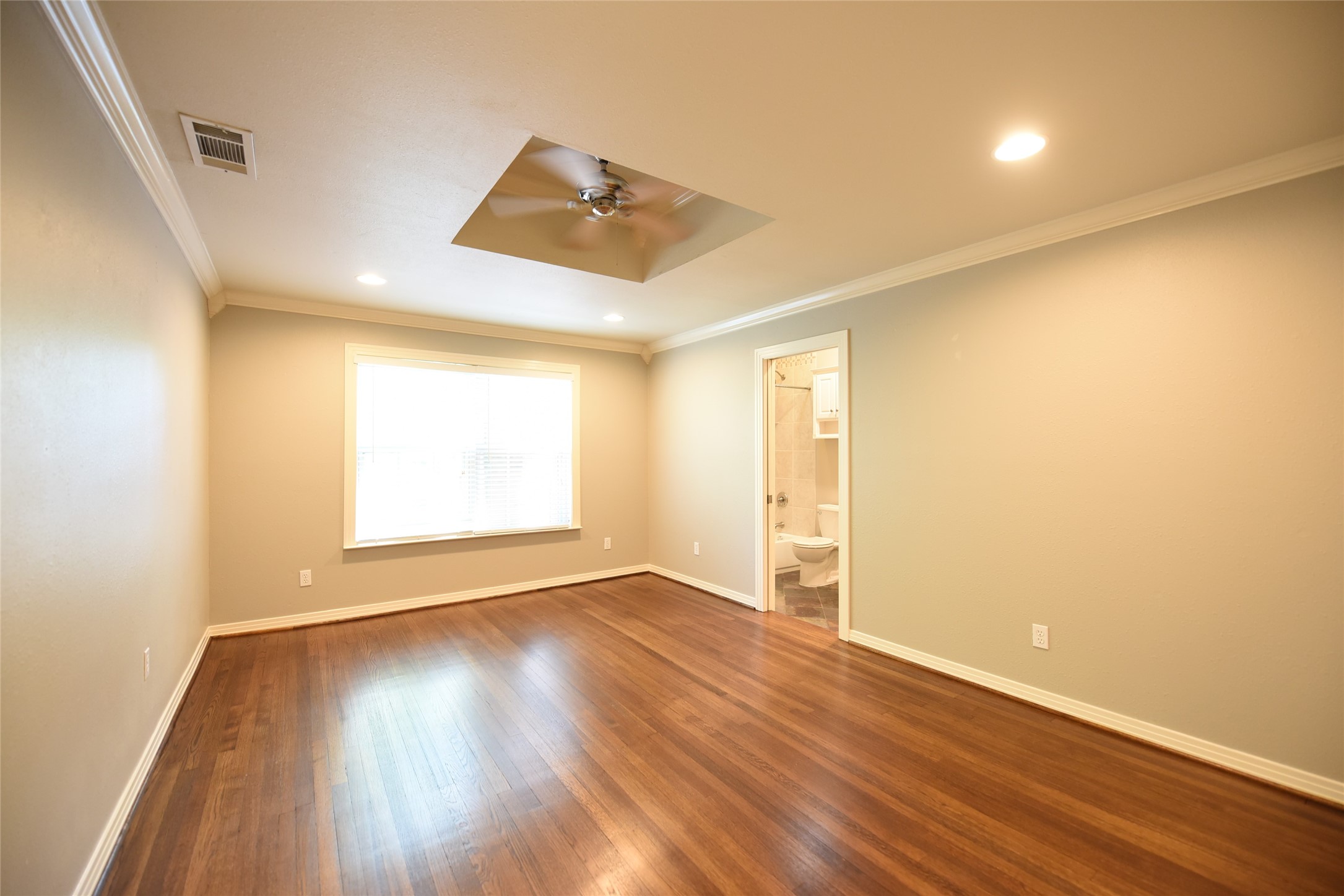 5606 Stanford Avenue Dallas TX 75209